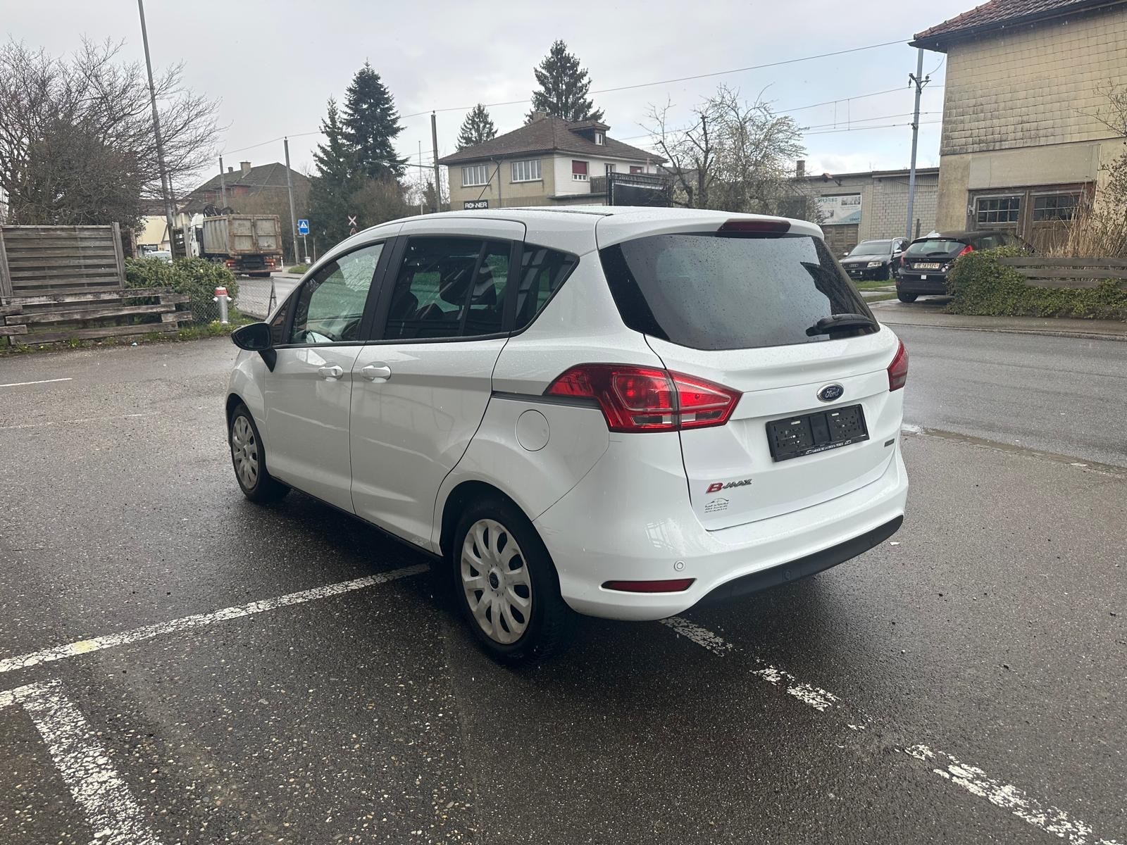 FORD B-Max 1.0 SCTi Trend-image-3