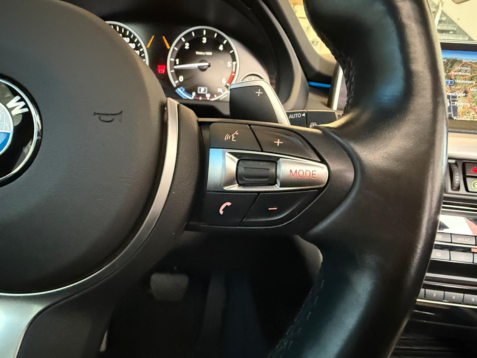 BMW X5 xDrive M50d Steptronic-image-18