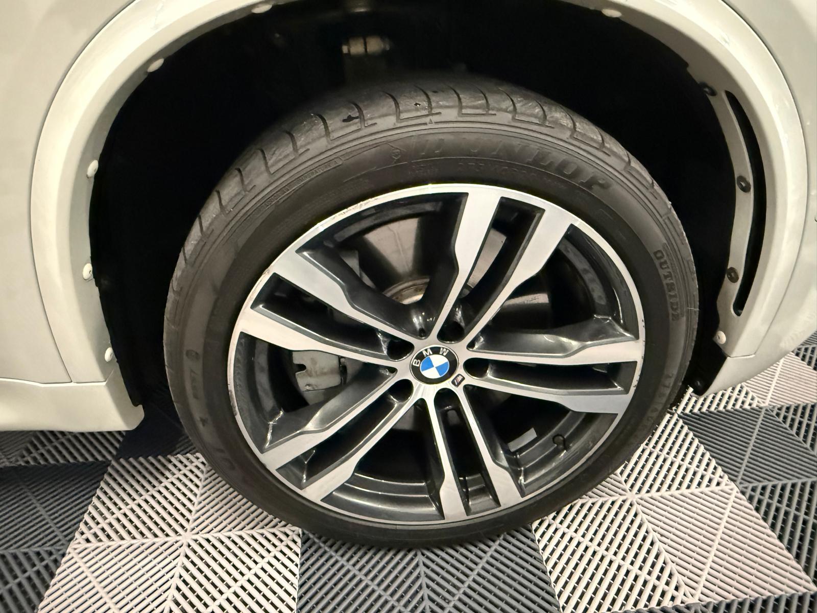 BMW X5 xDrive M50d Steptronic-image-30