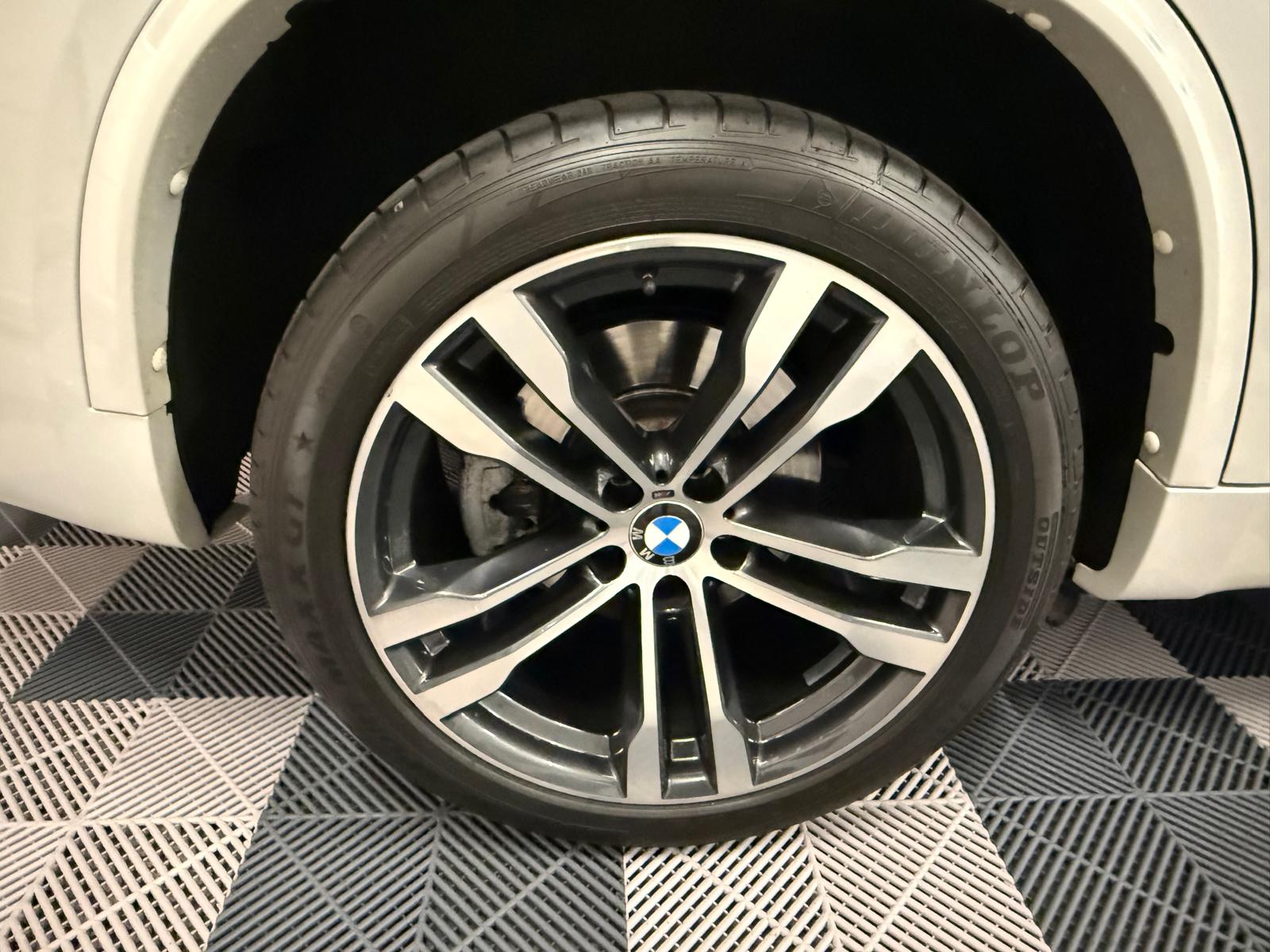 BMW X5 xDrive M50d Steptronic-image-31
