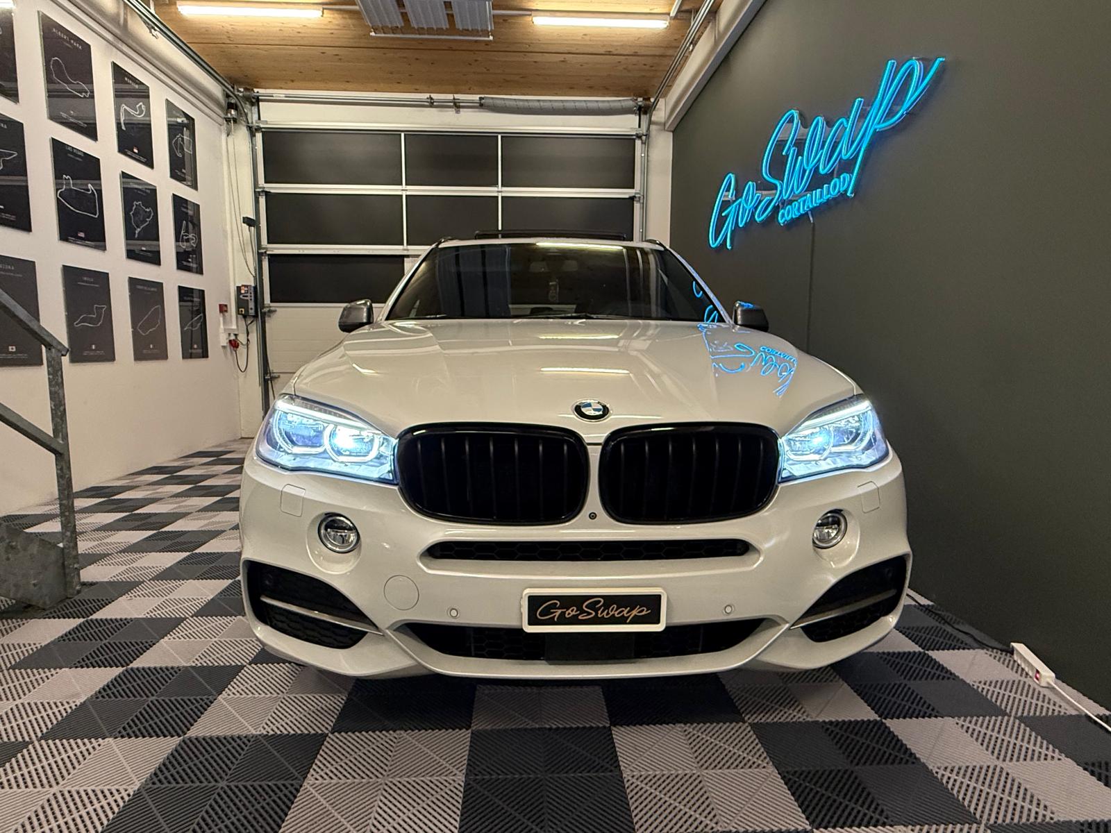 BMW X5 xDrive M50d Steptronic-image-8