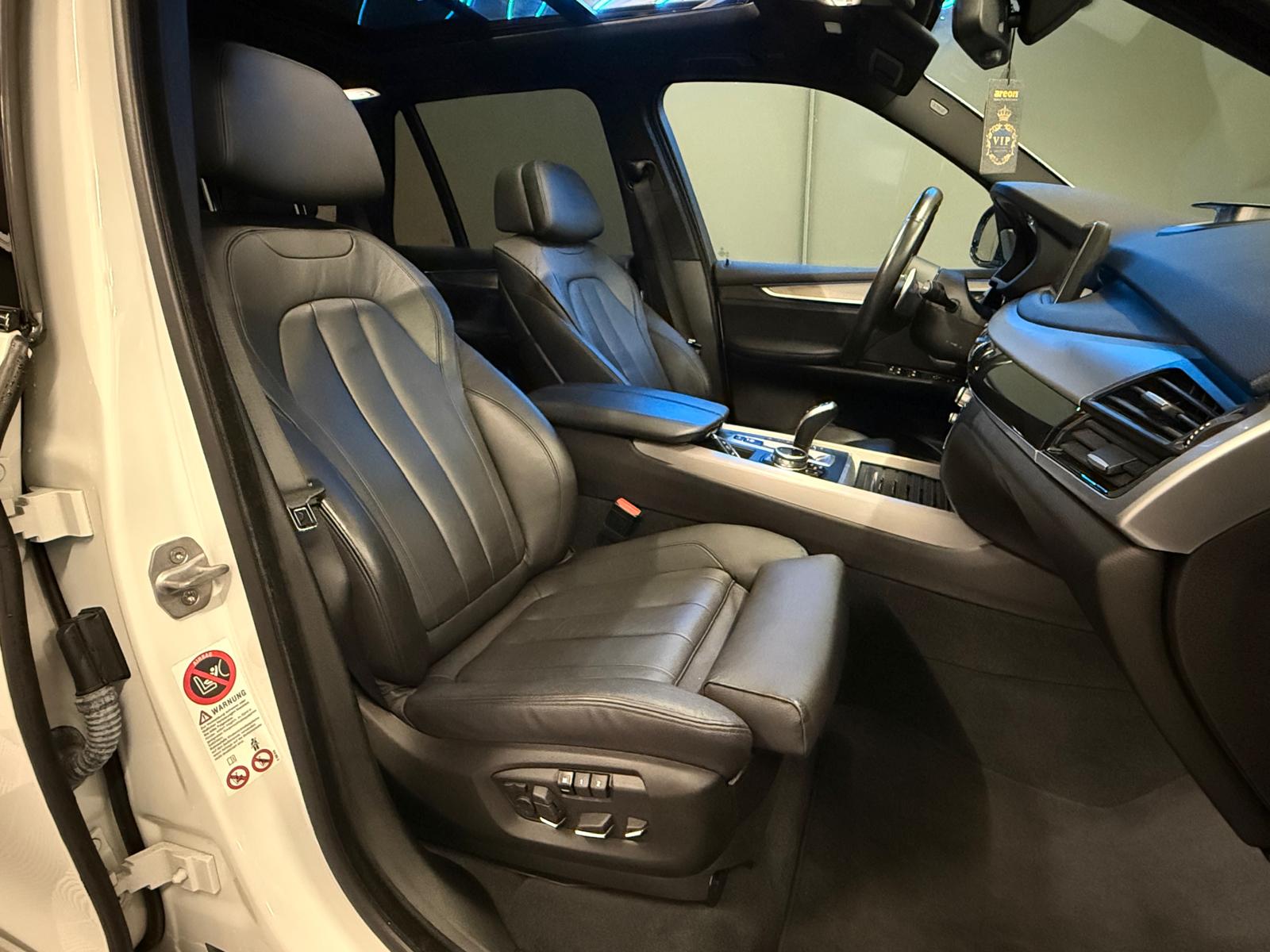 BMW X5 xDrive M50d Steptronic-image-10
