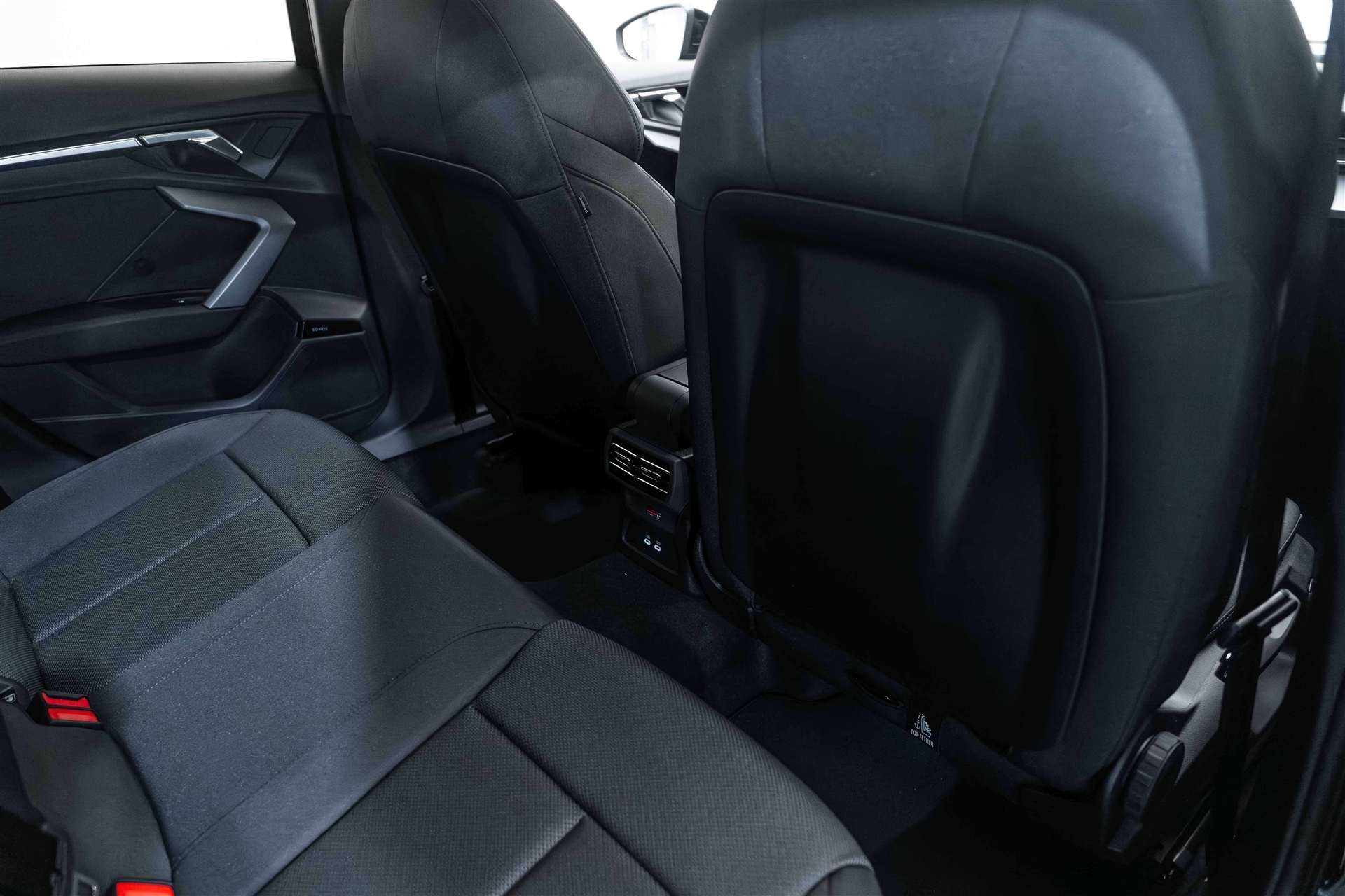 AUDI A3 Sportback 40 TFSi quattro S Line S-Tronic Automat-image-14