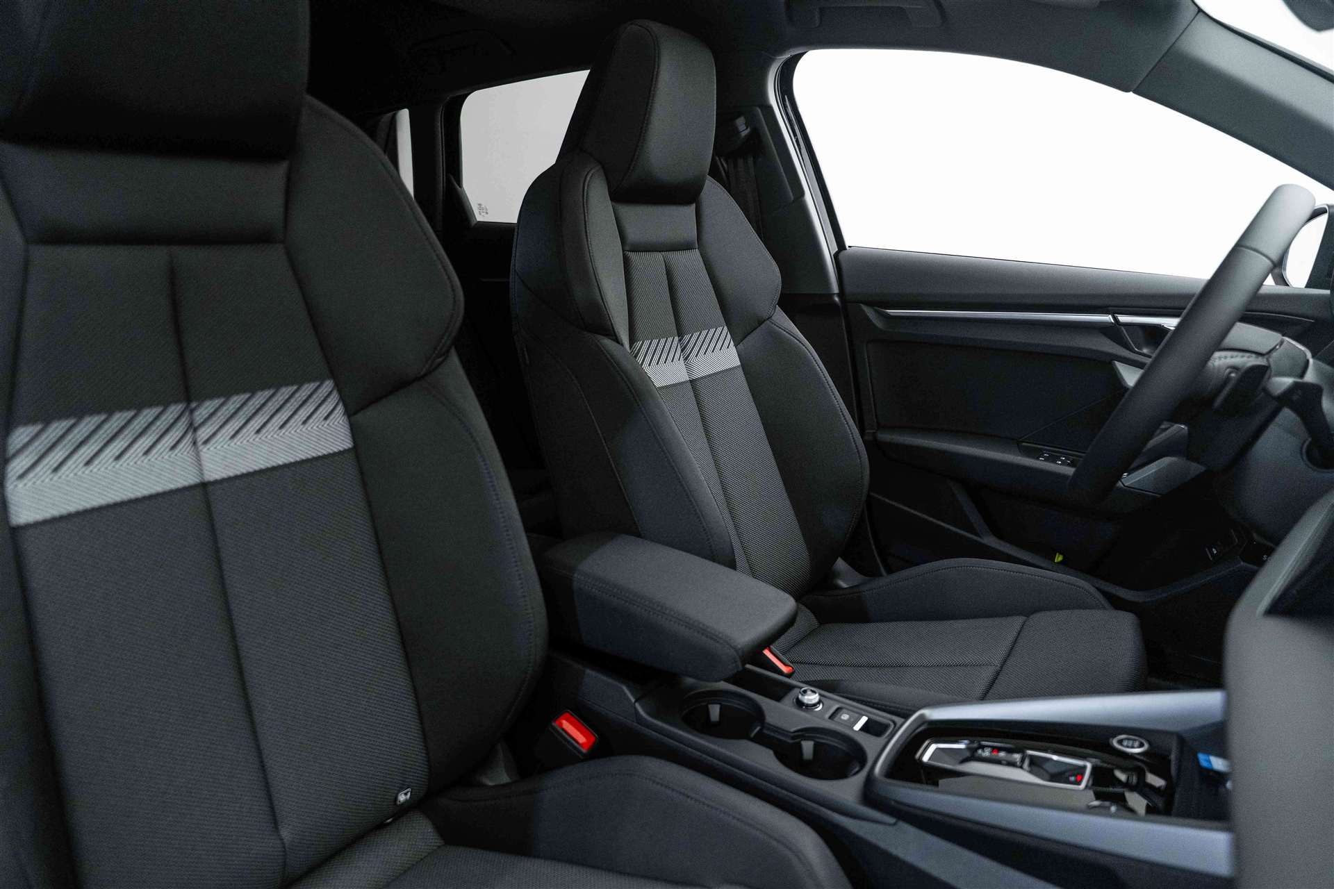 AUDI A3 Sportback 40 TFSi quattro S Line S-Tronic Automat-image-11
