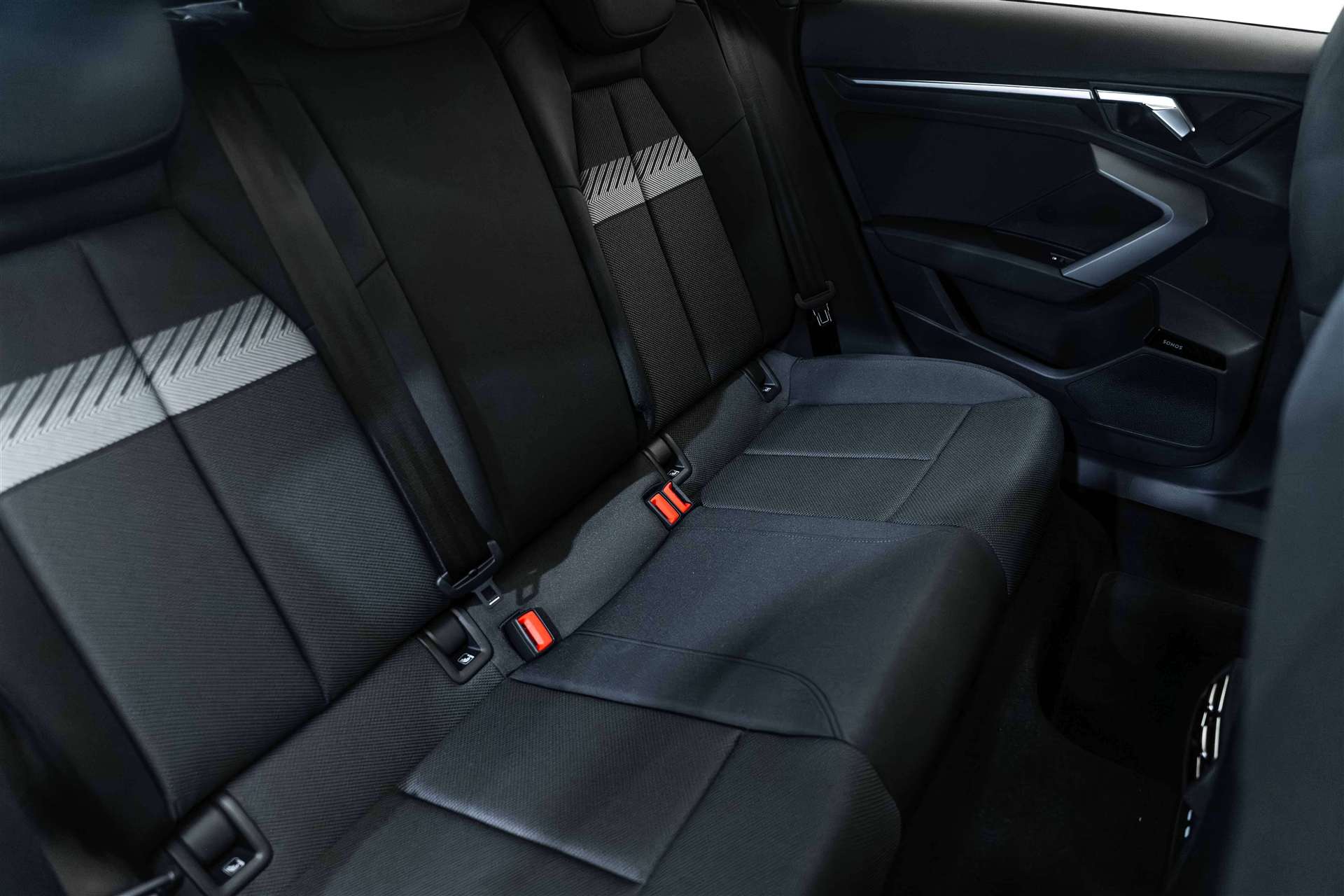 AUDI A3 Sportback 40 TFSi quattro S Line S-Tronic Automat-image-13