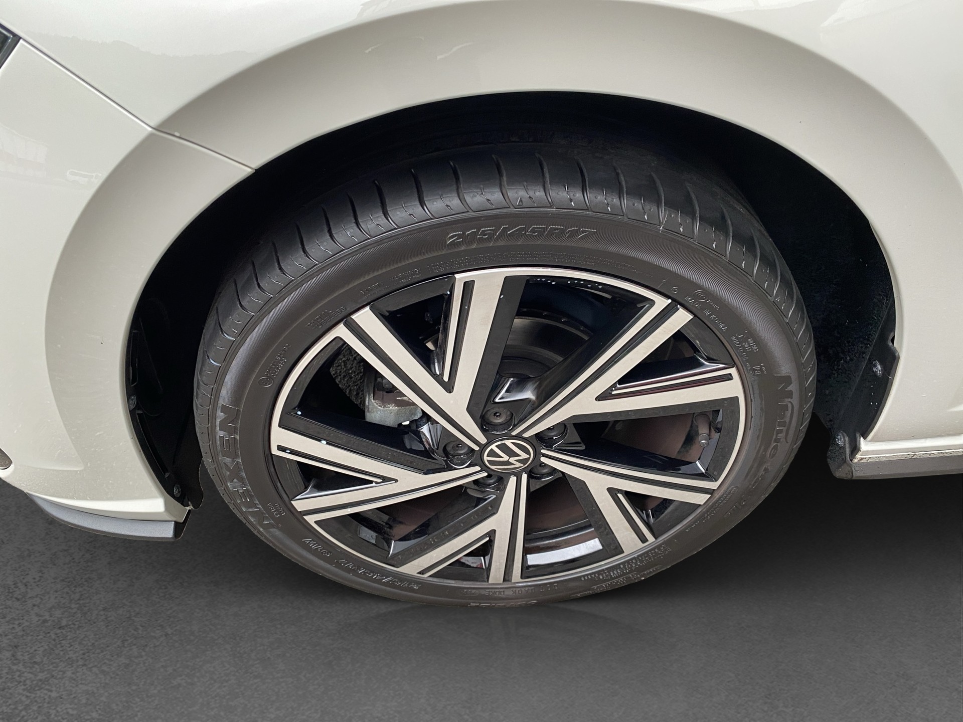 VW Polo 1.0 TSI R-Line DSG-image-27