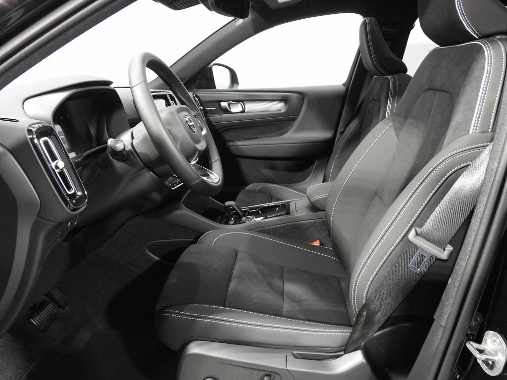 VOLVO EX40 Twin Ultra AWD-image-10