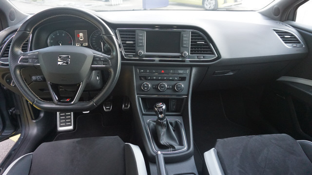 SEAT Leon 2.0 TSI Cupra 290-image-10