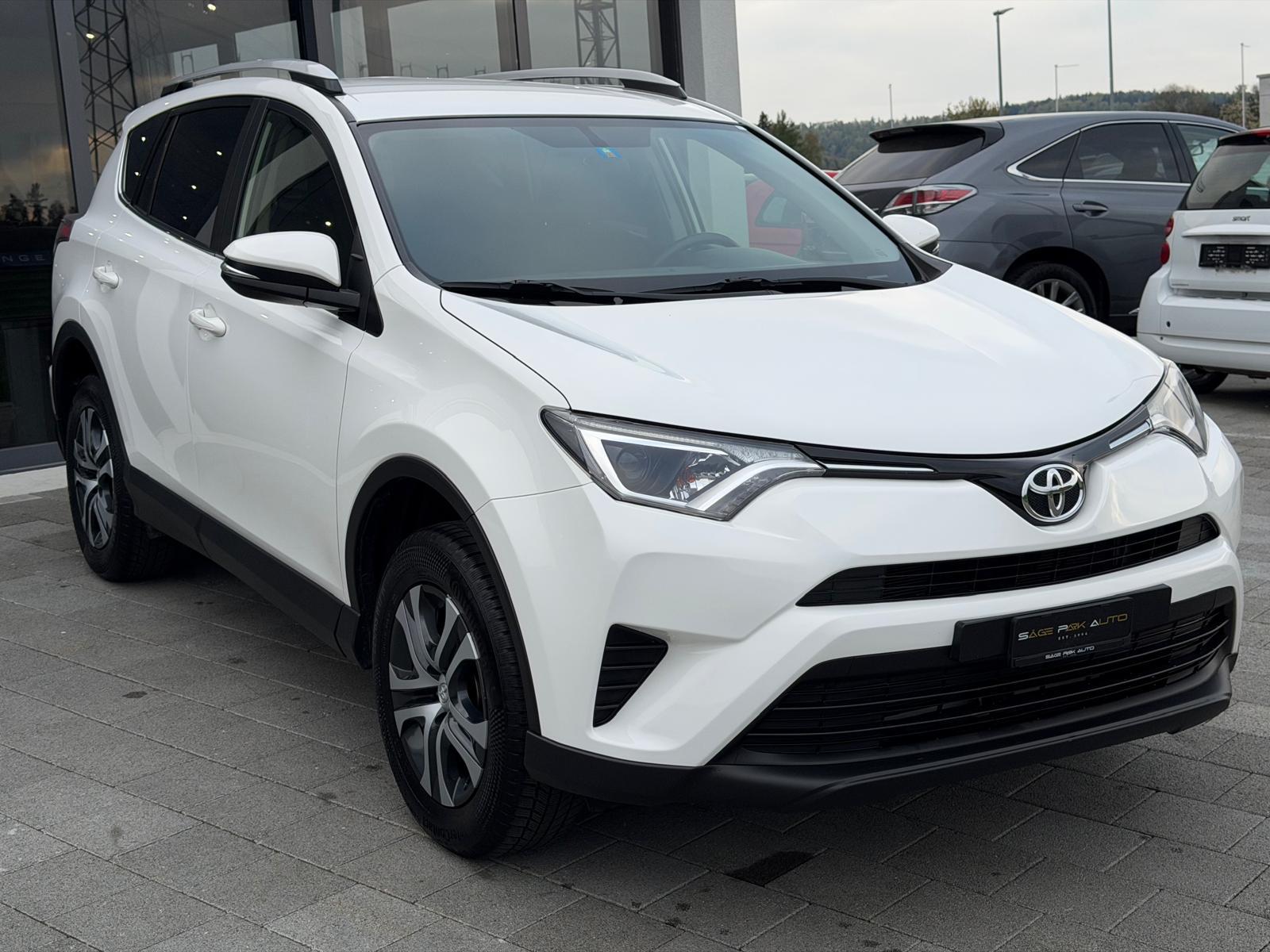 TOYOTA RAV4 2.0i VMa Active-showroom-element-1