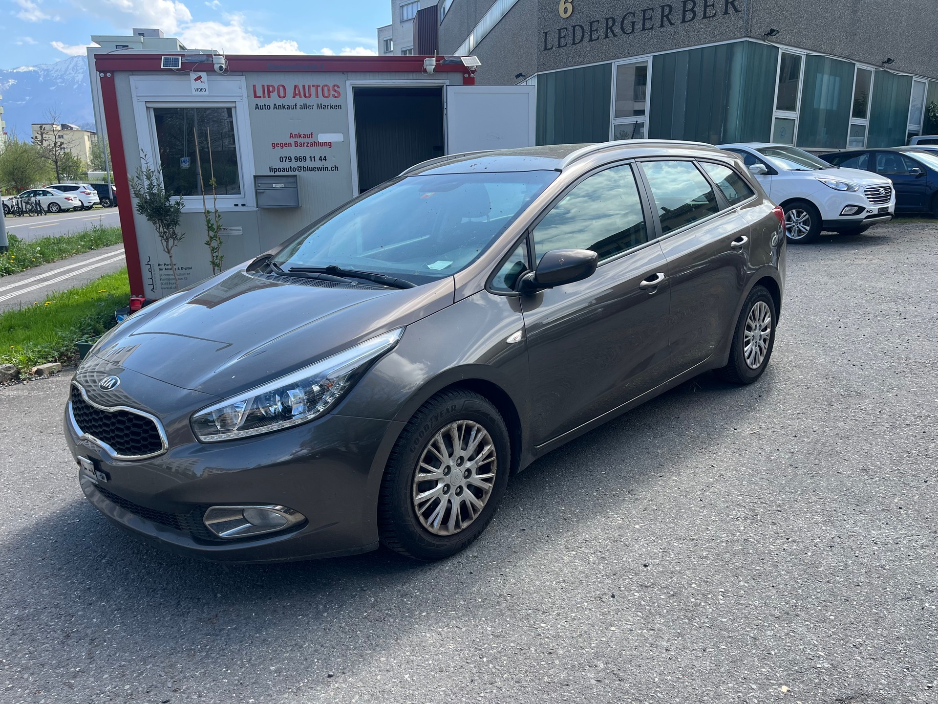 KIA Cee'd 1.6 CRDi Trend-image-1