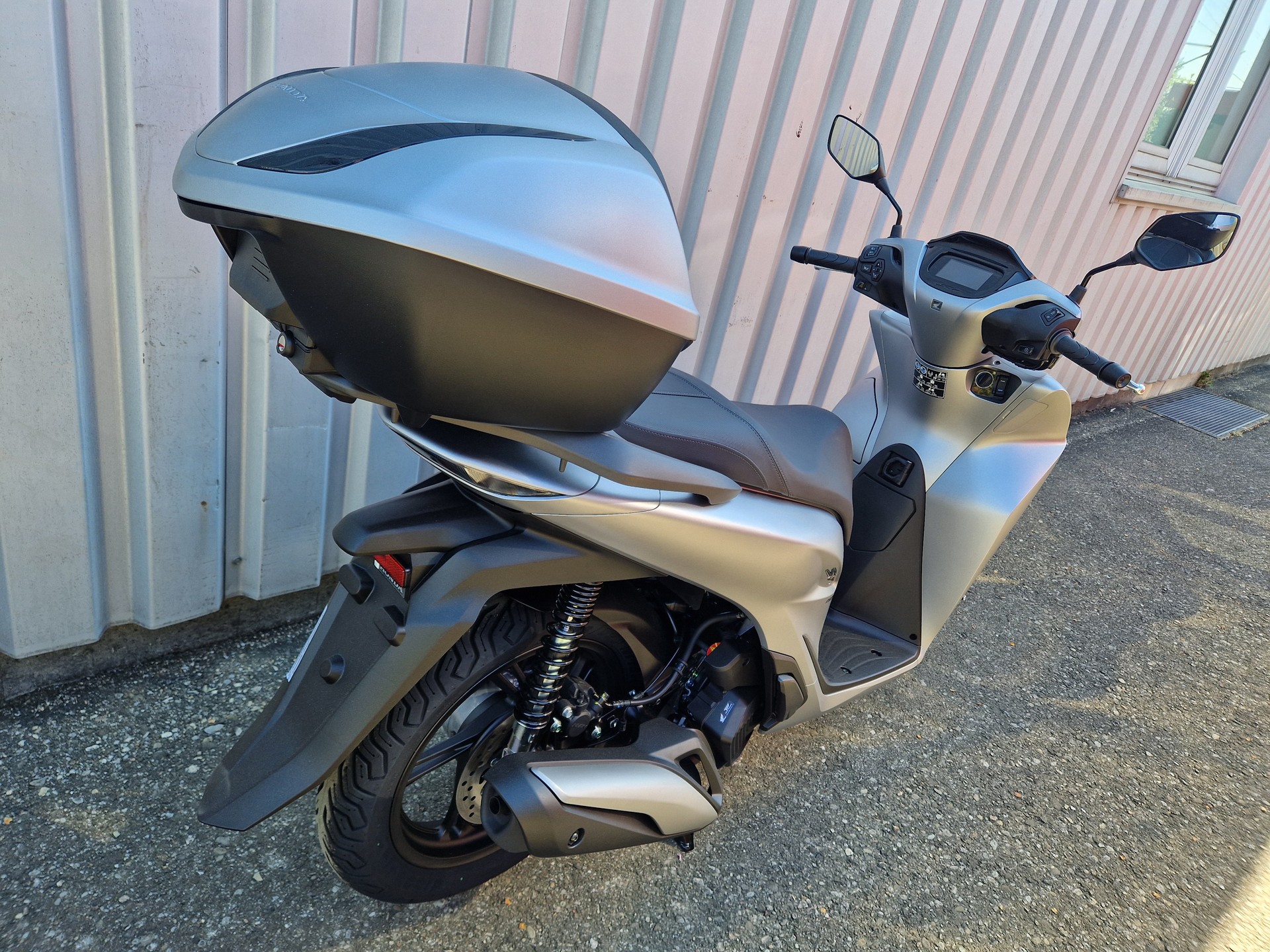 HONDA SH 150 inkl. Top Box-image-4