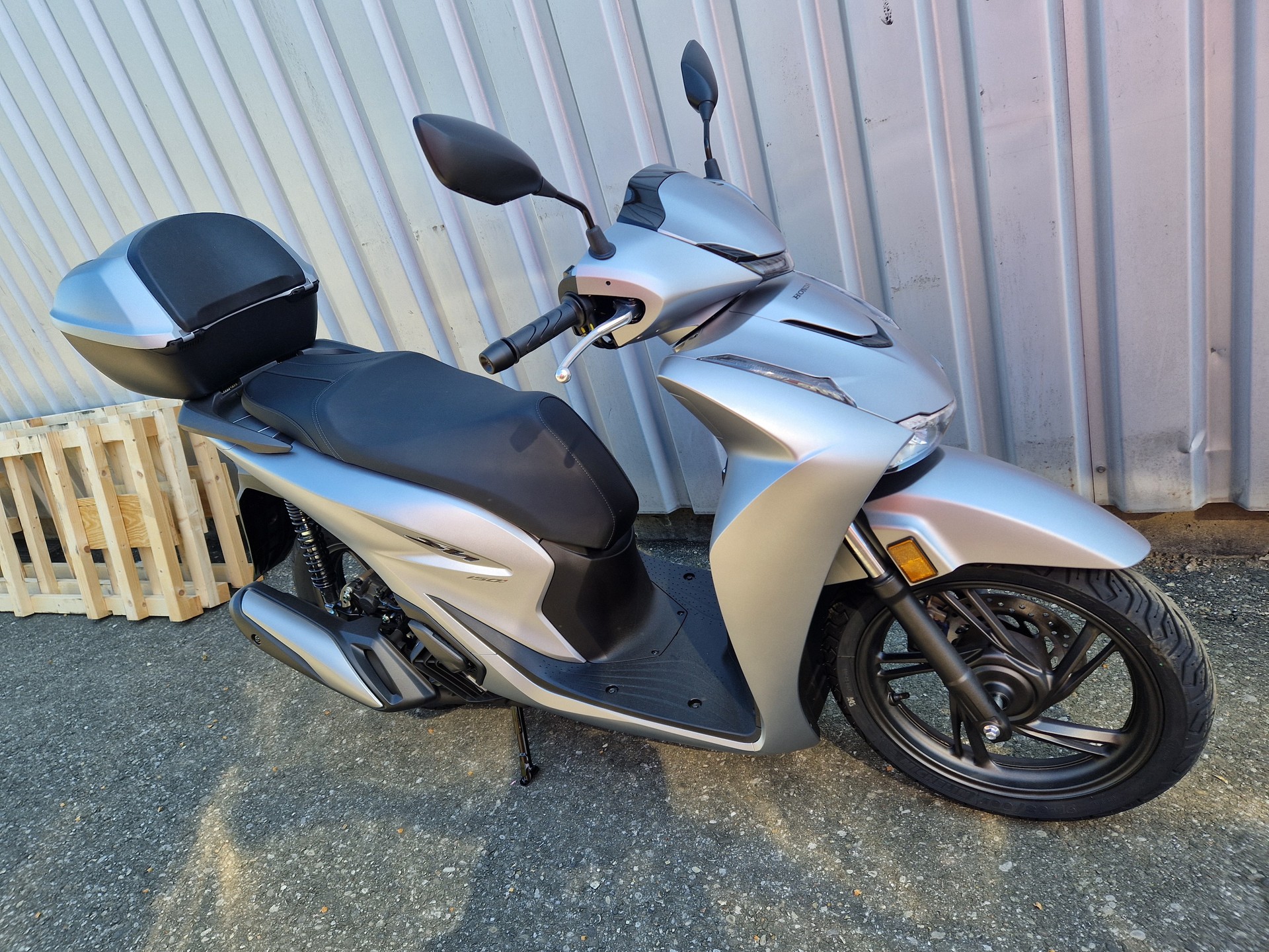 HONDA SH 150 inkl. Top Box-showroom-element-1