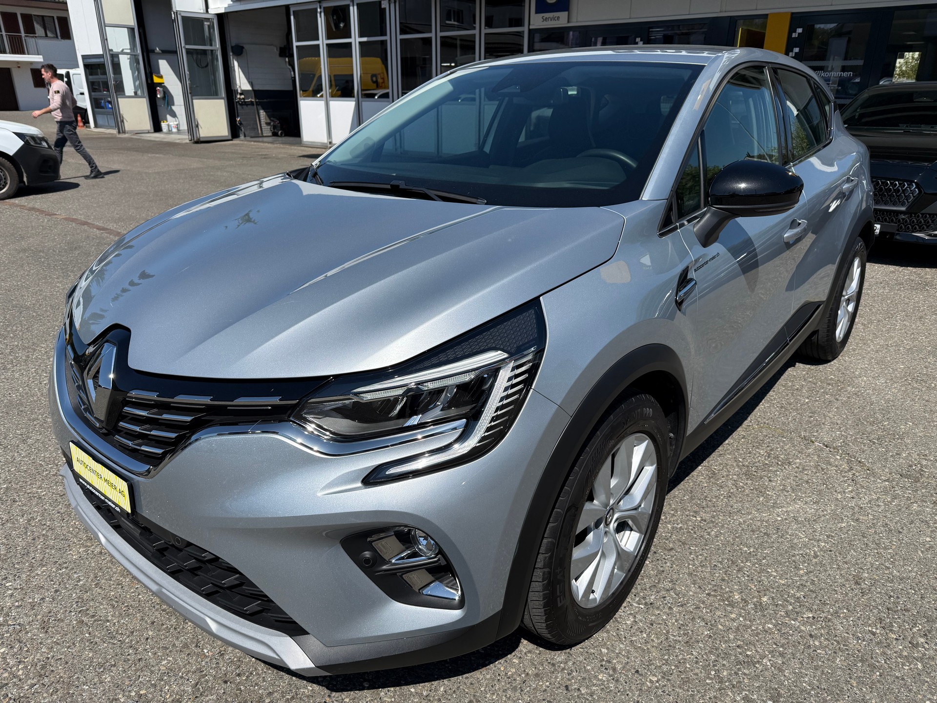 RENAULT Captur 1.3 TCe EDC Intens EDC-image-1