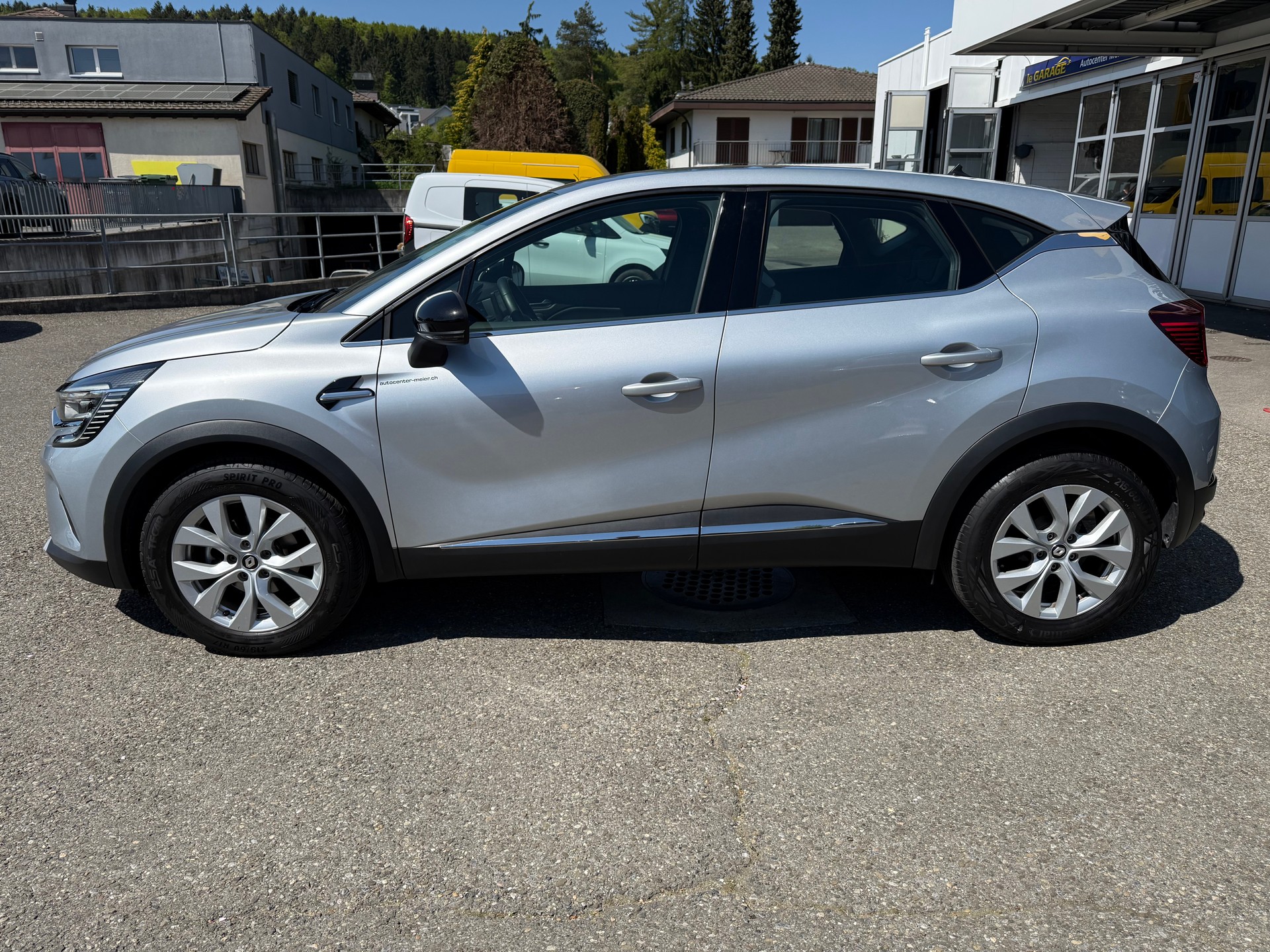 RENAULT Captur 1.3 TCe EDC Intens EDC-image-2