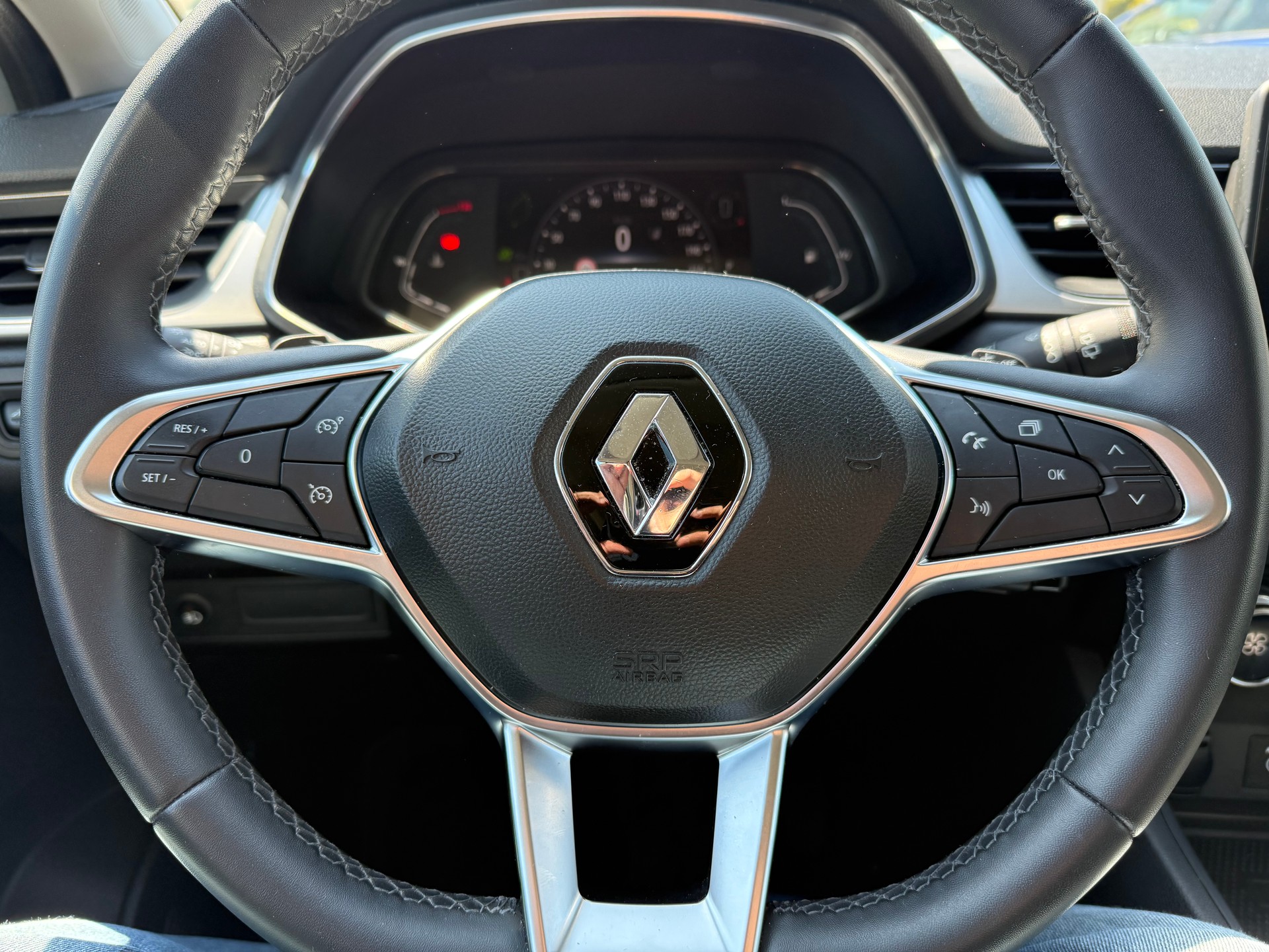 RENAULT Captur 1.3 TCe EDC Intens EDC-image-11