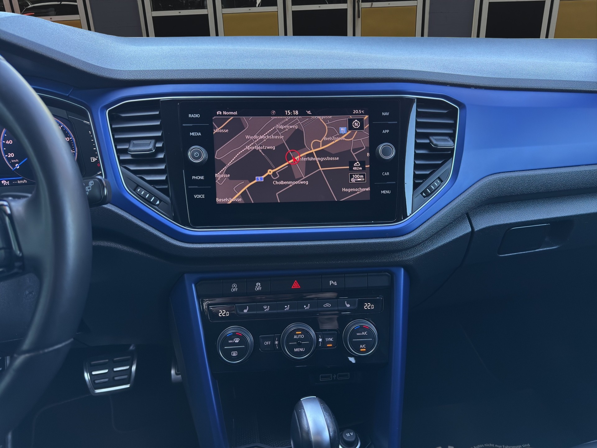 VW T-Roc 2.0 TSI R-Line DSG 4motion-image-14