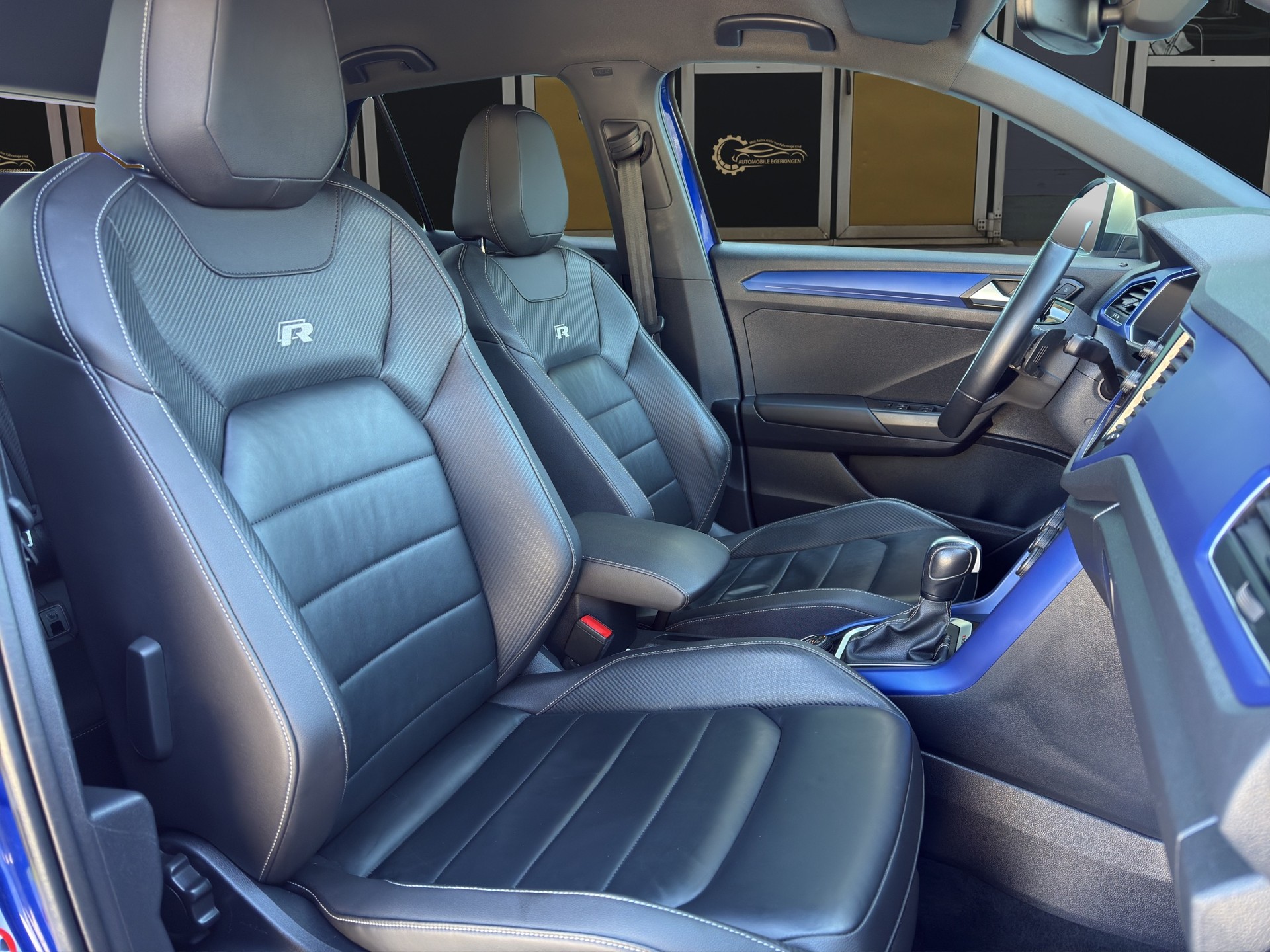 VW T-Roc 2.0 TSI R-Line DSG 4motion-image-9