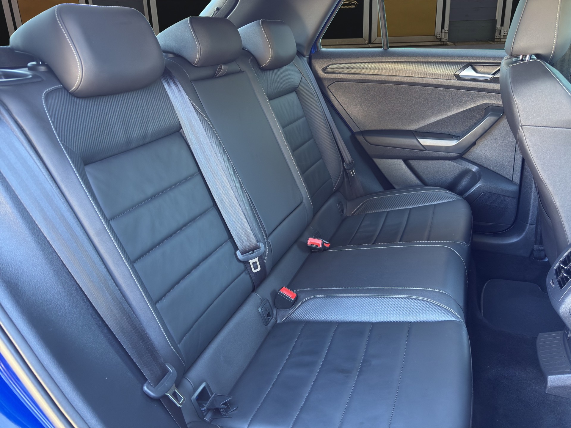 VW T-Roc 2.0 TSI R-Line DSG 4motion-image-12