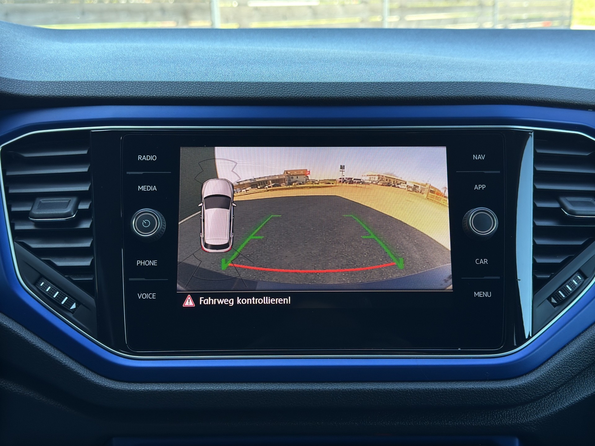 VW T-Roc 2.0 TSI R-Line DSG 4motion-image-15
