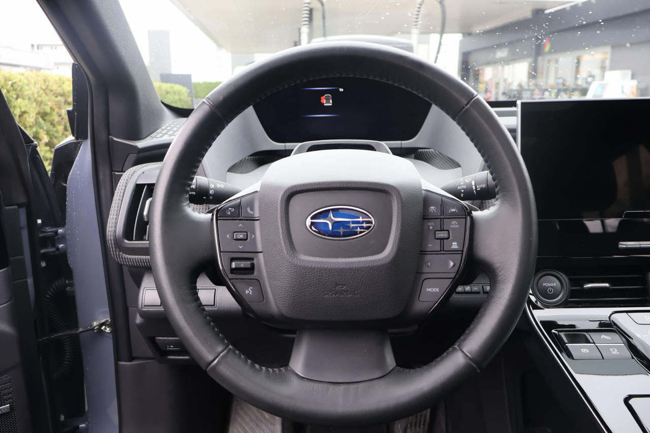 SUBARU Solterra eV Luxury AWD-image-11