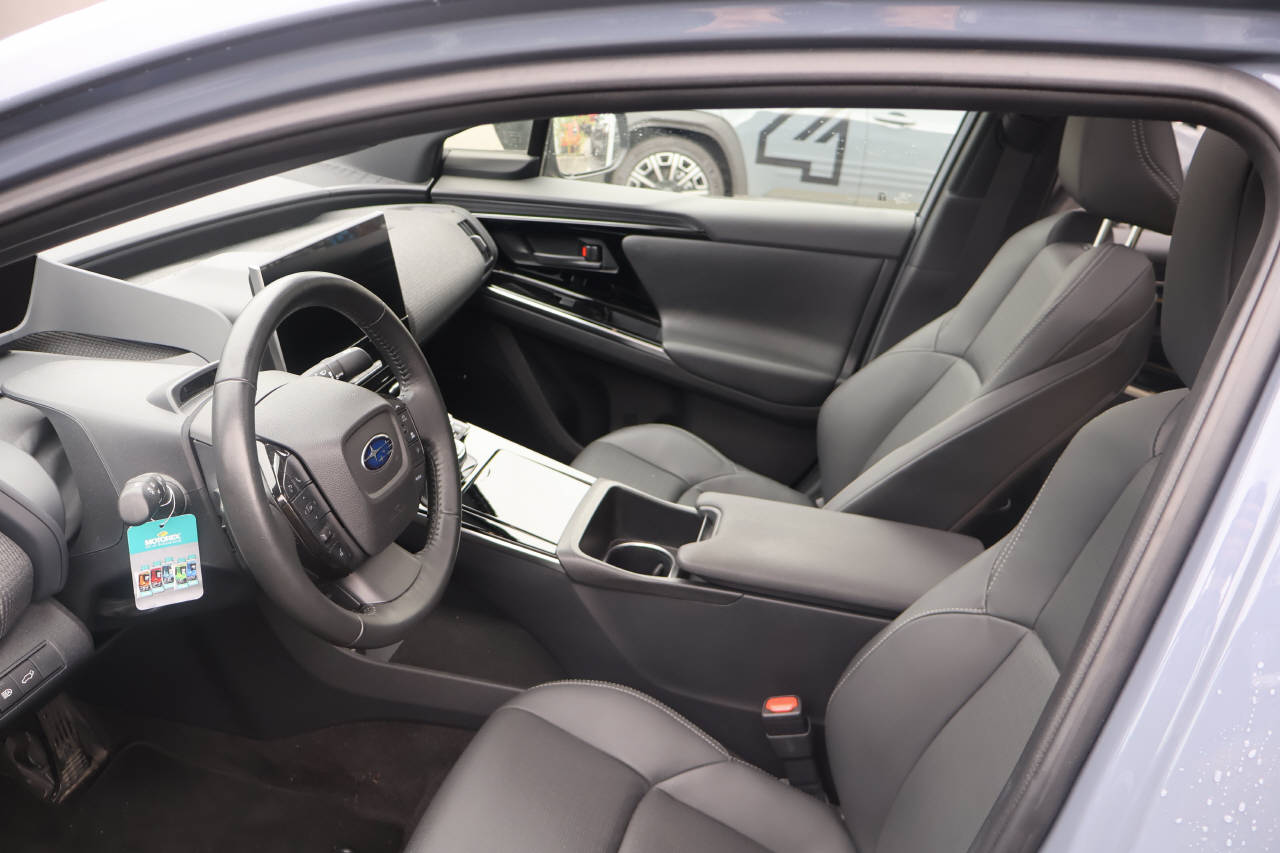 SUBARU Solterra eV Luxury AWD-image-12