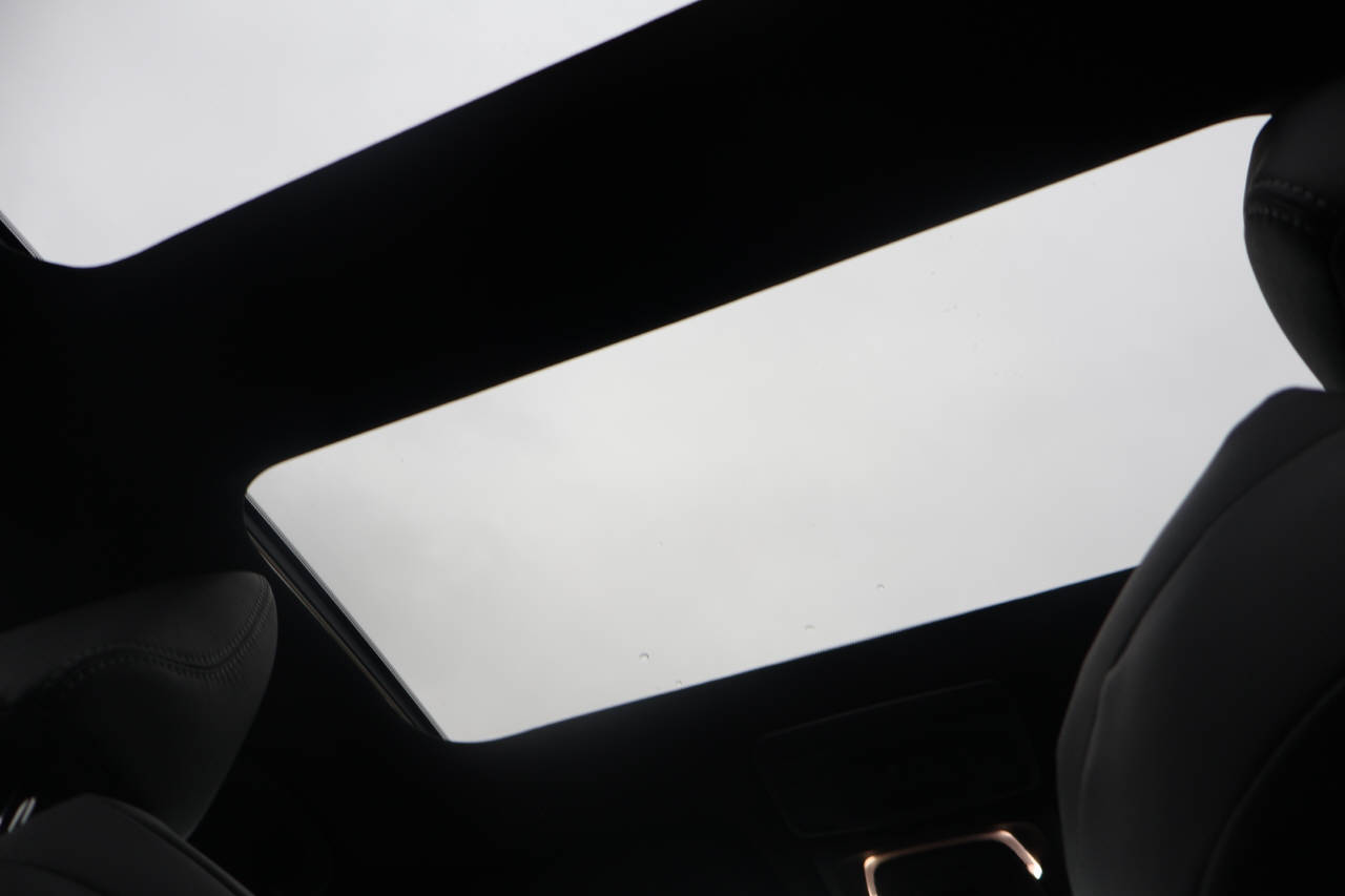 SUBARU Solterra eV Luxury AWD-image-13