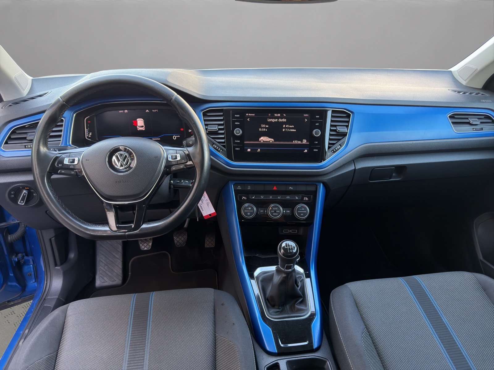 VW T-Roc 1.0 TSI Advance-image-13