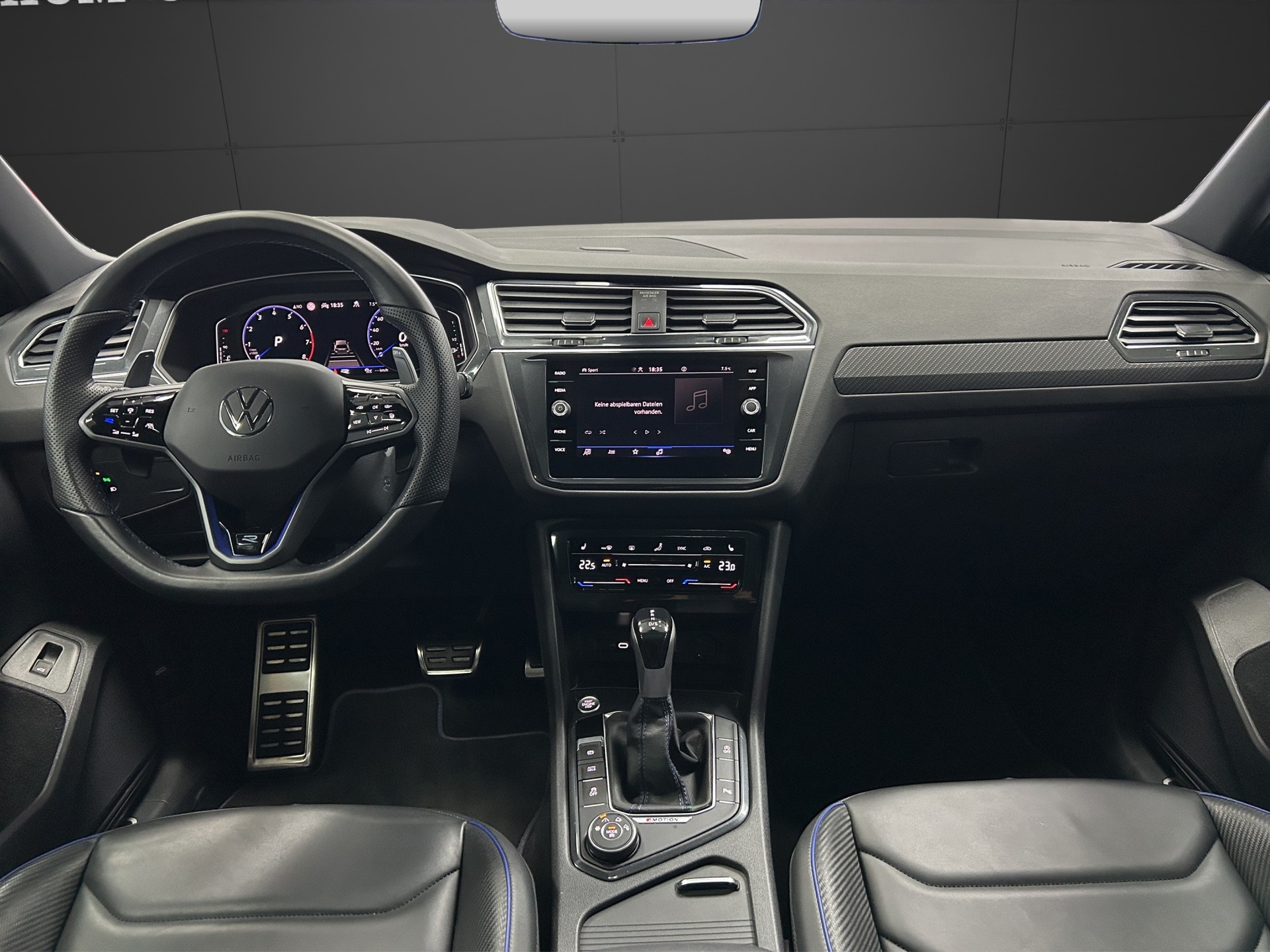 VW Tiguan 2.0TSI R 4Motion DSG-image-8