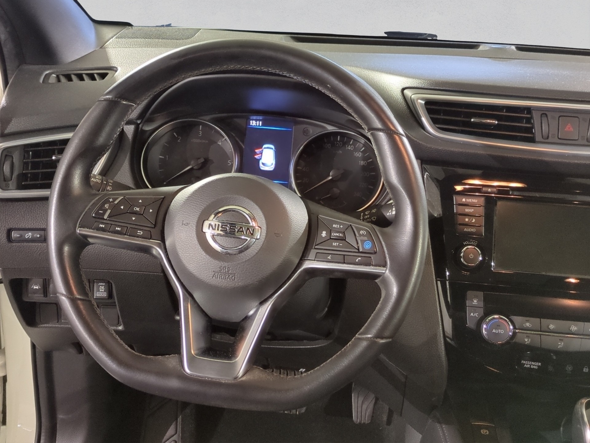 NISSAN Qashqai 1.7 dCi tekna Xtronic ALL-MODE 4x4-image-9