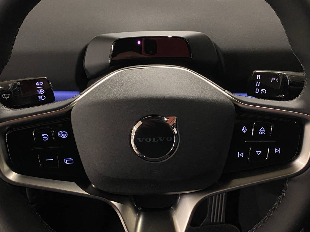 VOLVO EX 30 P8 Twin Ultra Black Edition AWD-image-10