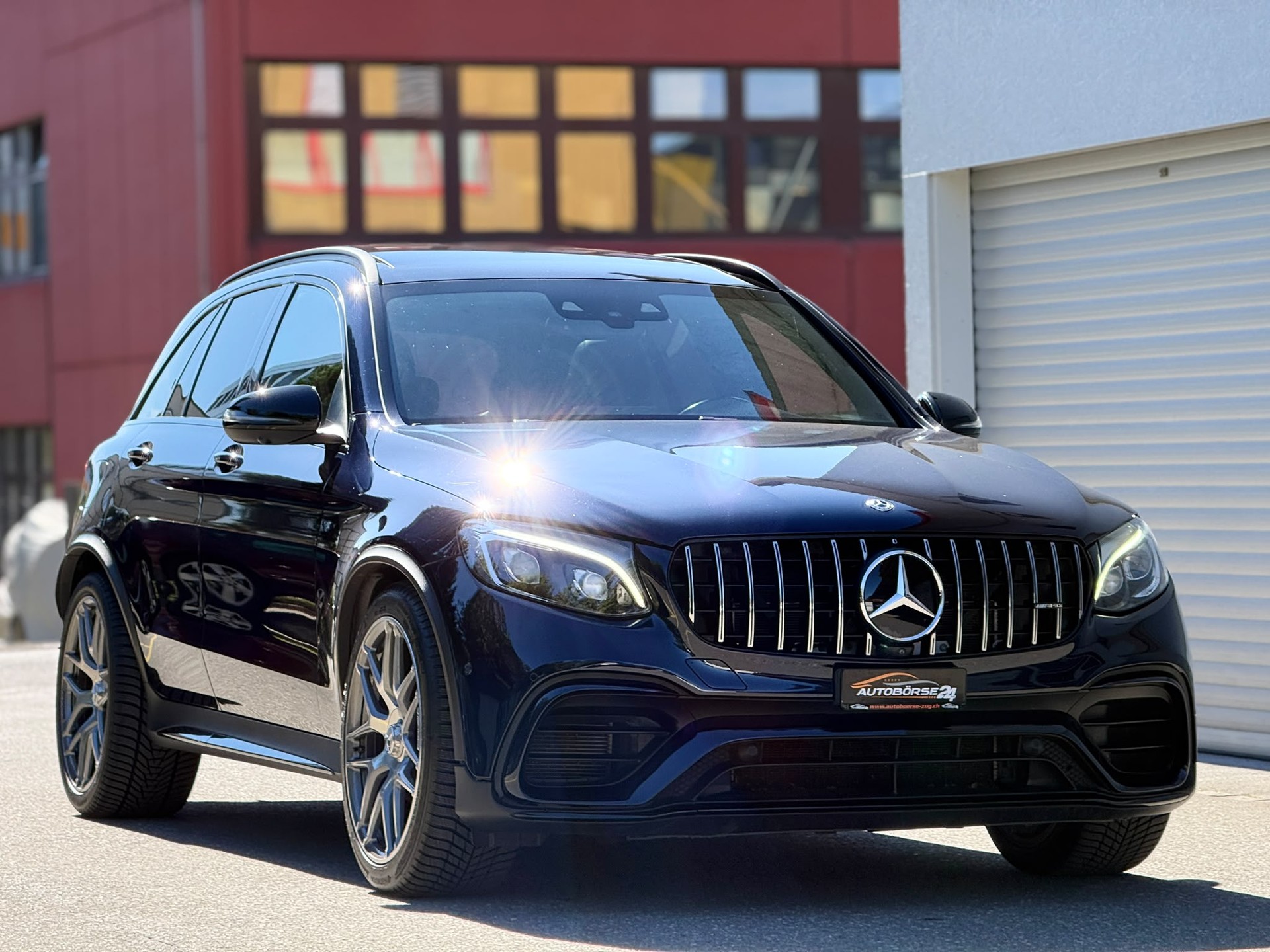 MERCEDES-BENZ GLC 63 S AMG 4m+-showroom-element-1