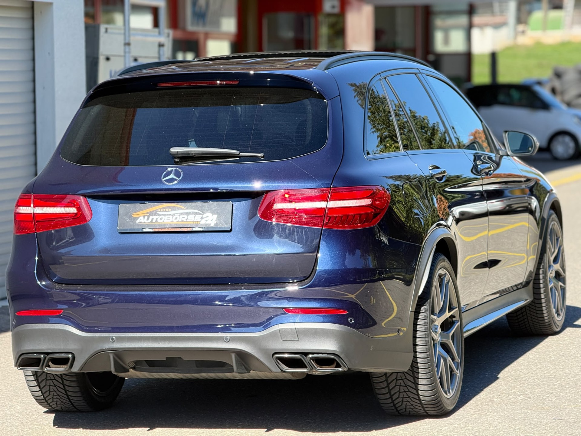 MERCEDES-BENZ GLC 63 S AMG 4m+-showroom-element-3