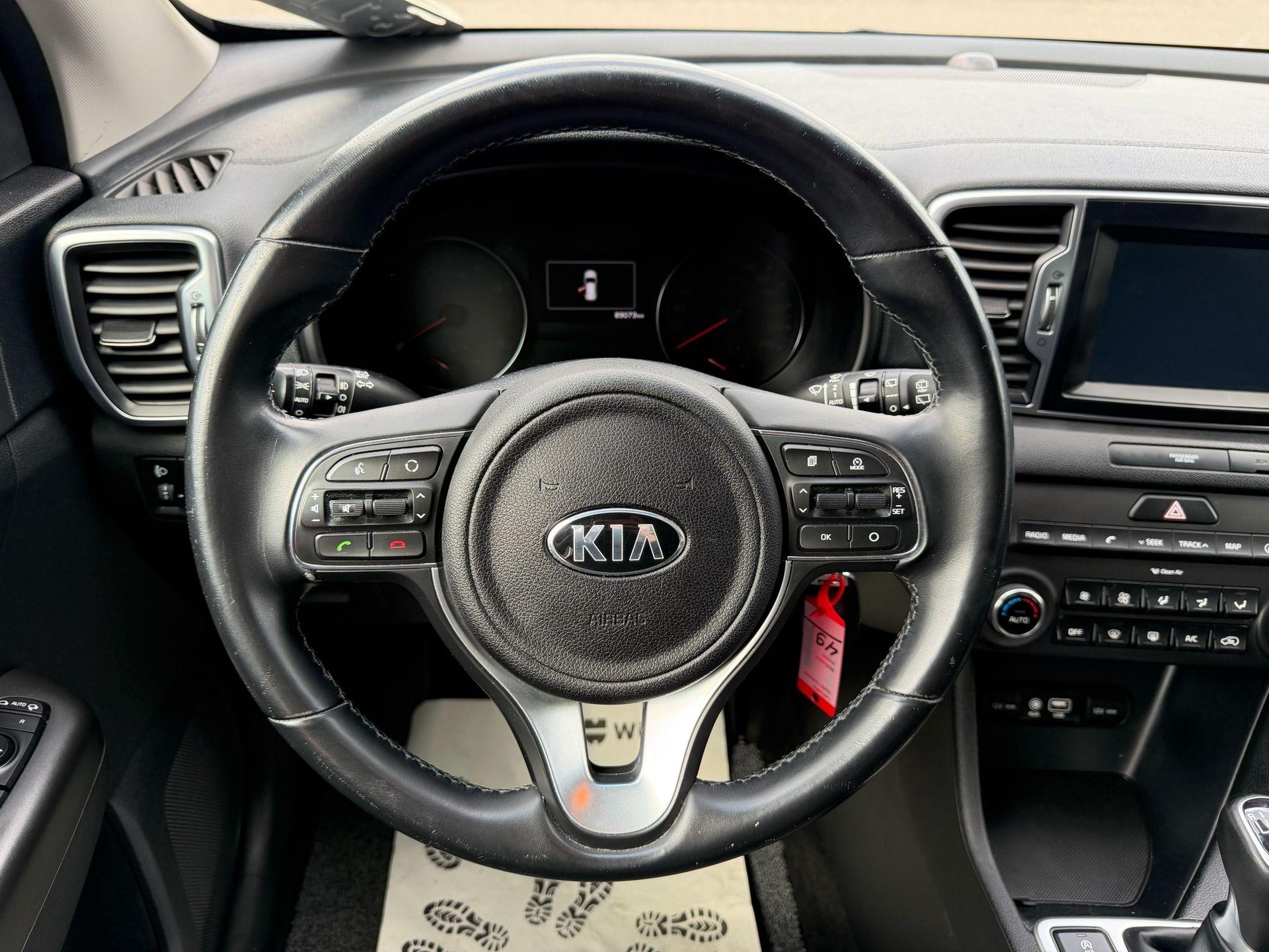 KIA Sportage 1.6 GDi Trend 2WD-image-10