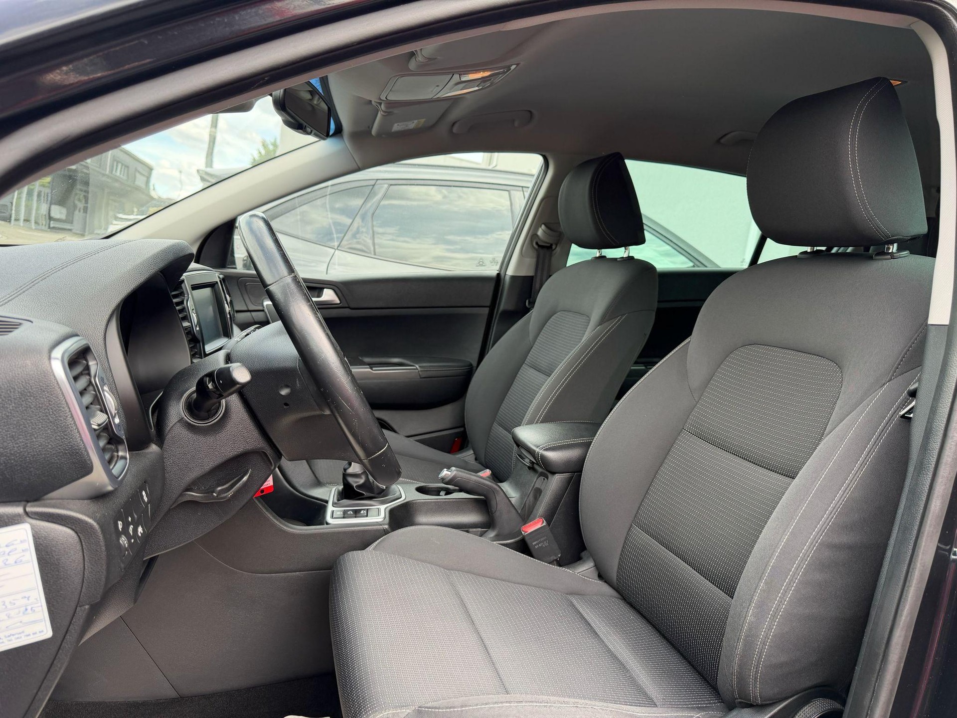 KIA Sportage 1.6 GDi Trend 2WD-image-19