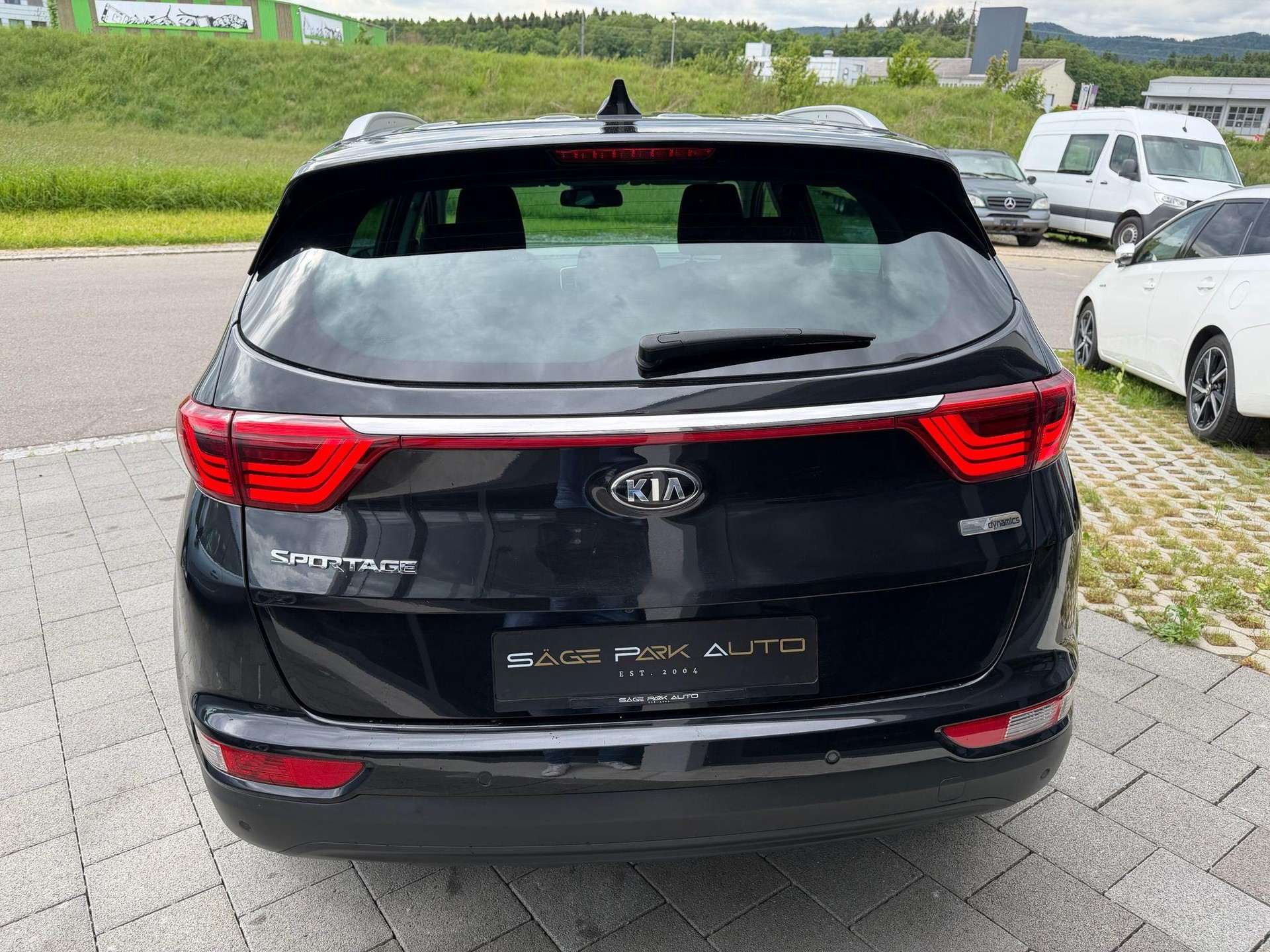 KIA Sportage 1.6 GDi Trend 2WD-image-5