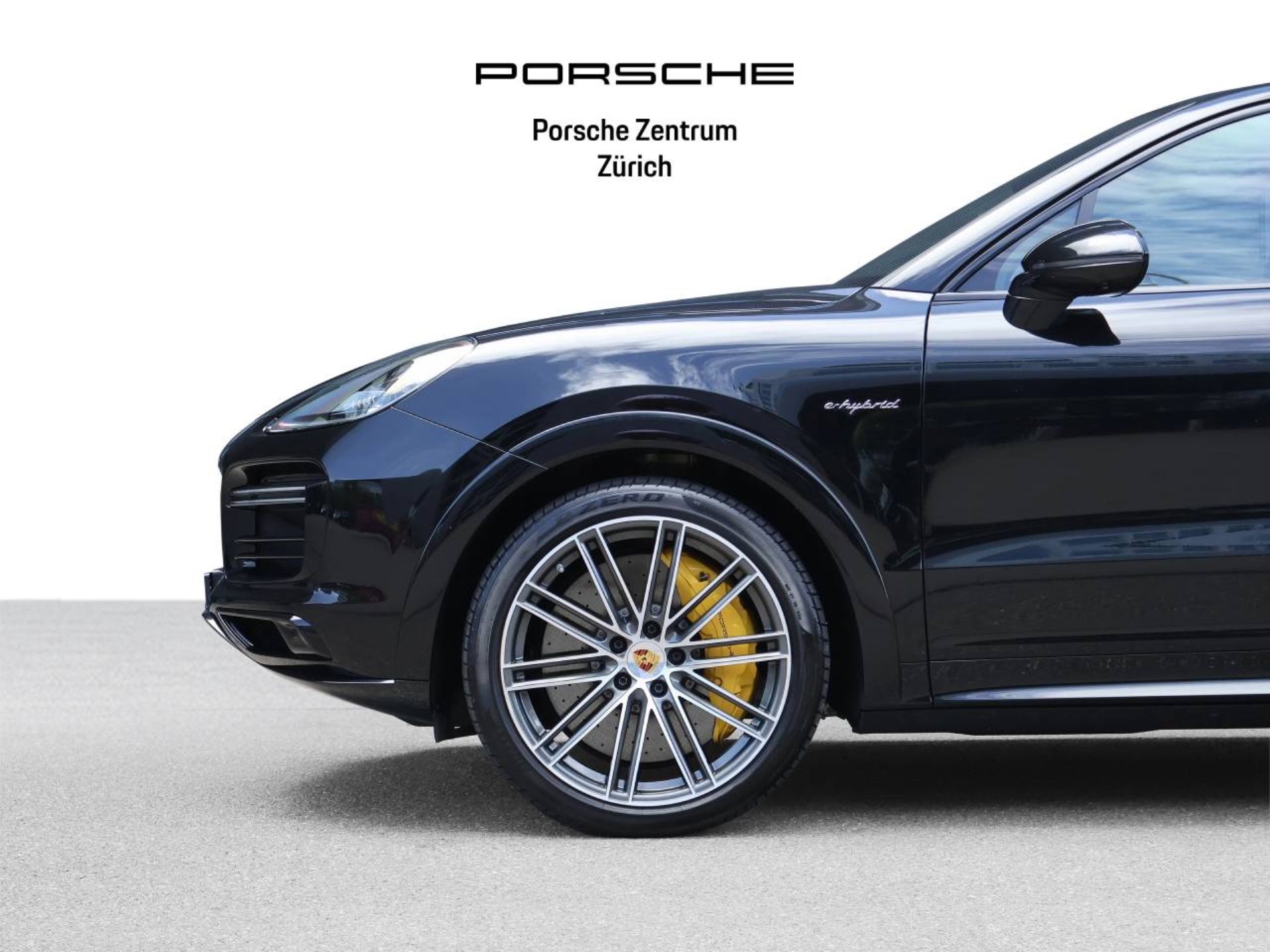 PORSCHE Cayenne Turbo S E-Hybrid Coupé-image-8