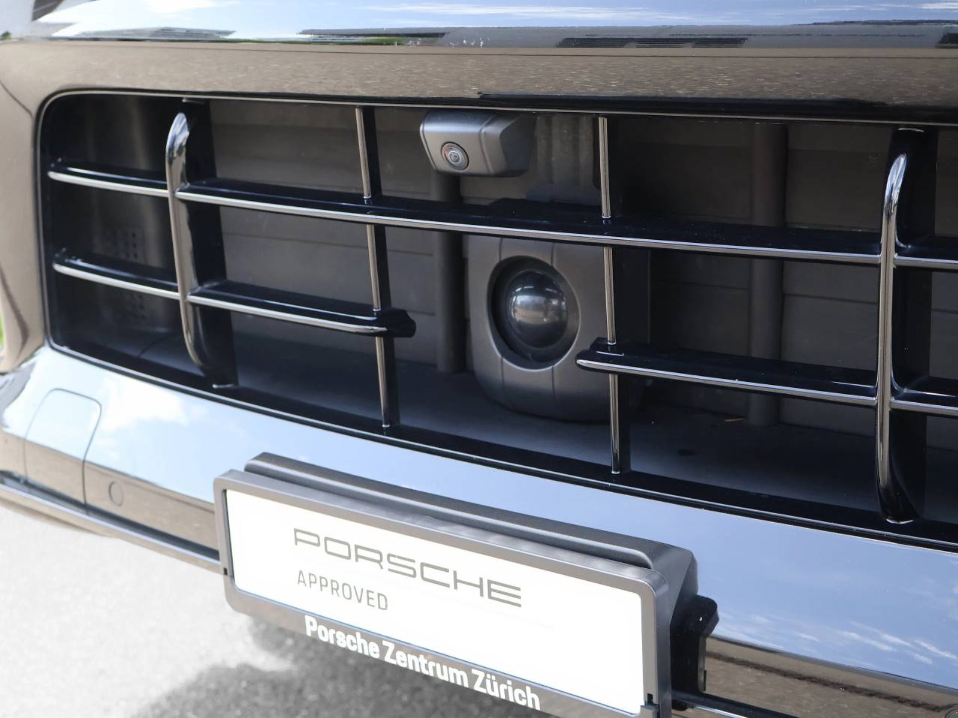 PORSCHE Cayenne Turbo S E-Hybrid Coupé-image-34