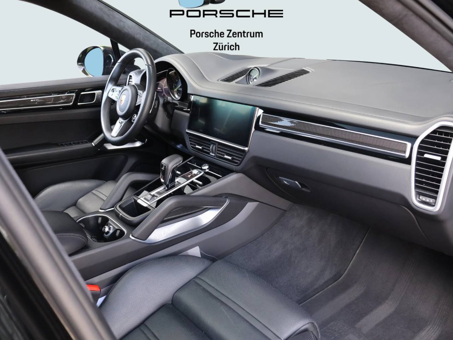 PORSCHE Cayenne Turbo S E-Hybrid Coupé-image-13