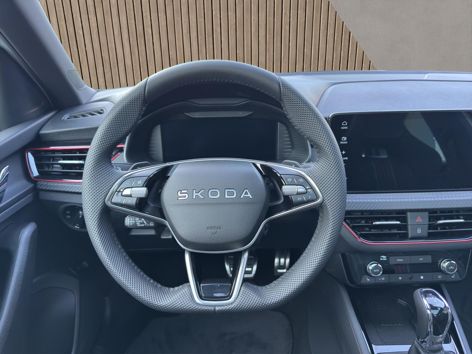 SKODA Kamiq Monte Carlo 1.5 TSI-image-13
