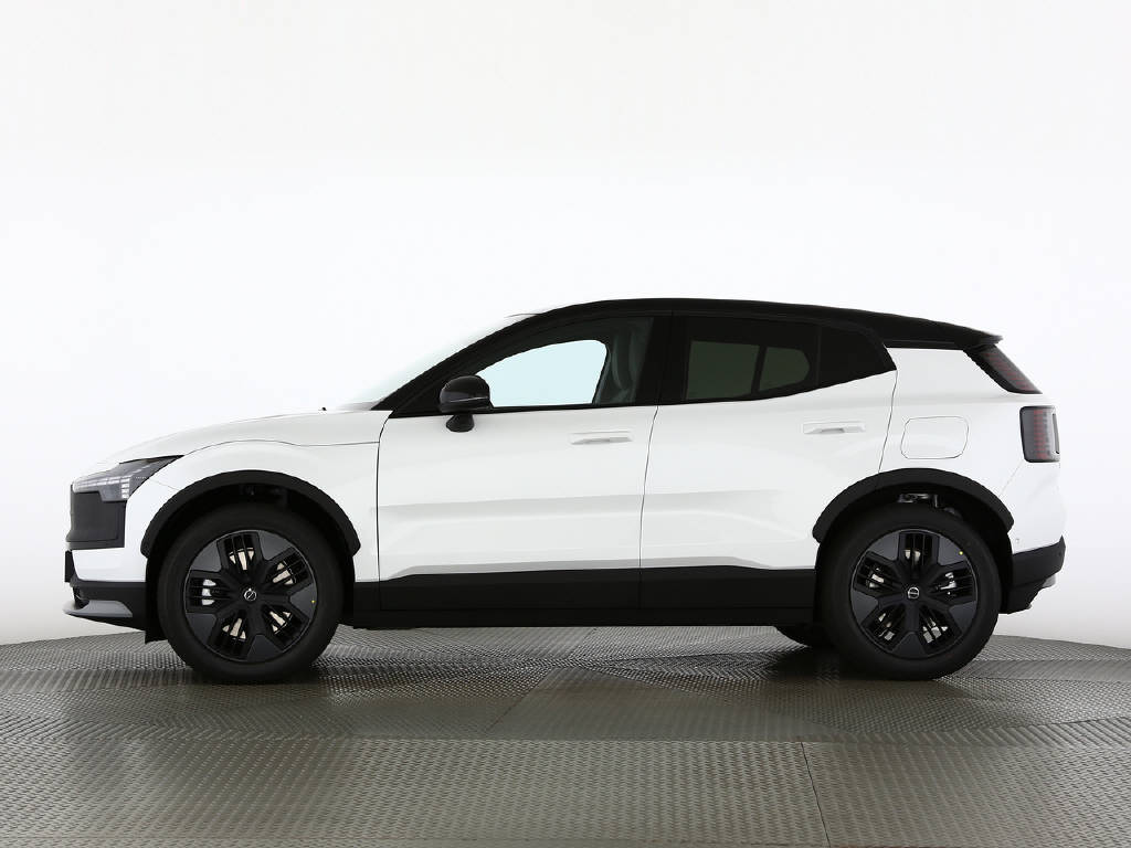 VOLVO EX 30 Cross Country P8 Ultra AWD-image-2