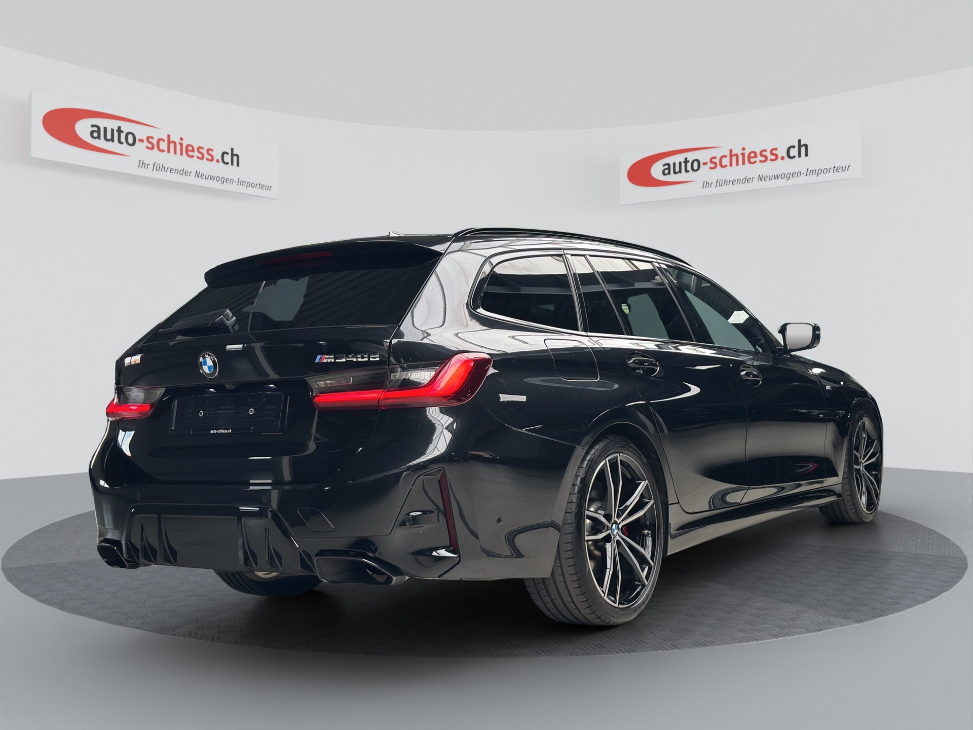 BMW M340d xDrive 48V Touring M Sport Pro Shadow Line Steptronic-image-4