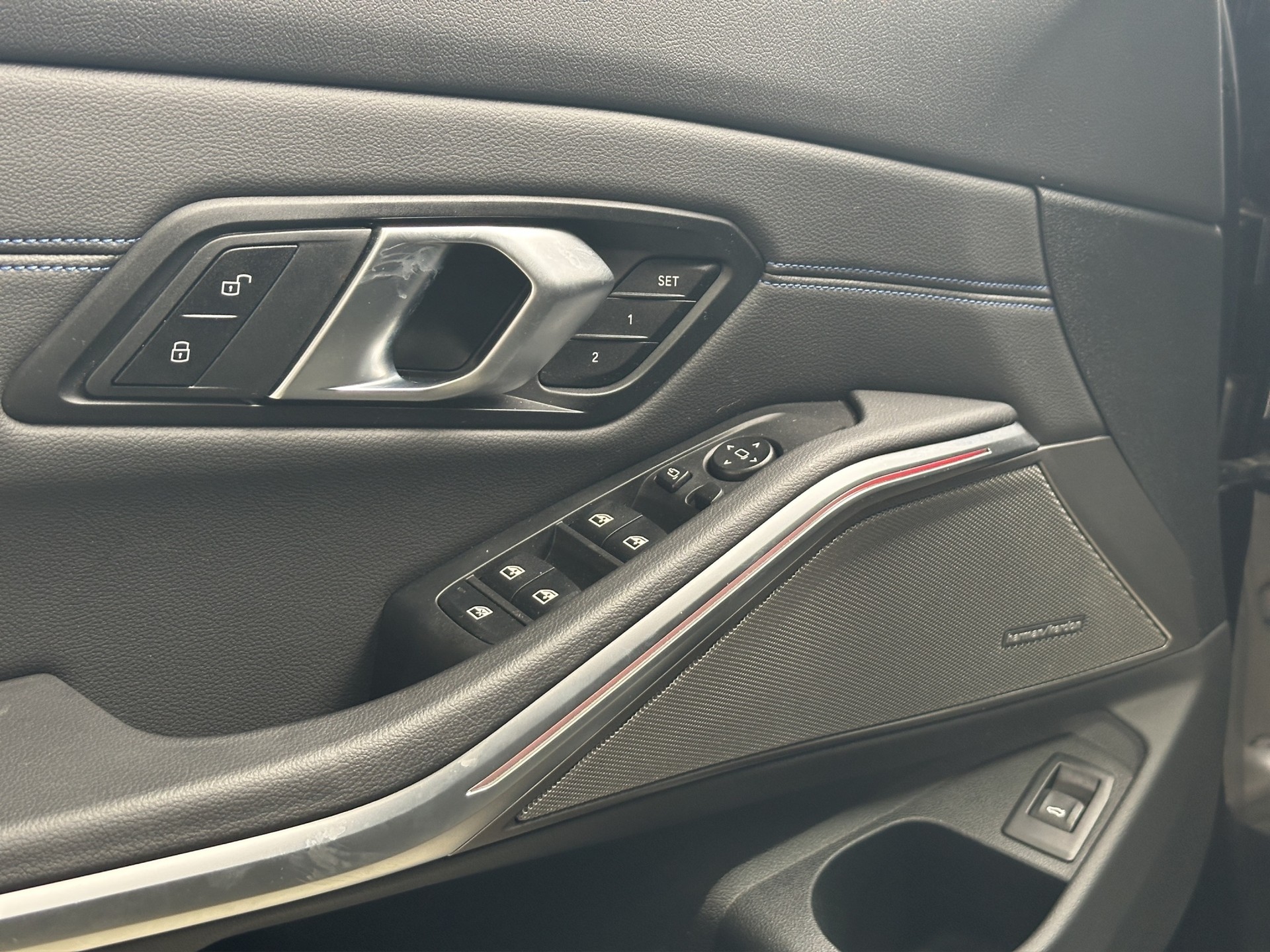 BMW M340d xDrive 48V Touring M Sport Pro Shadow Line Steptronic-image-8