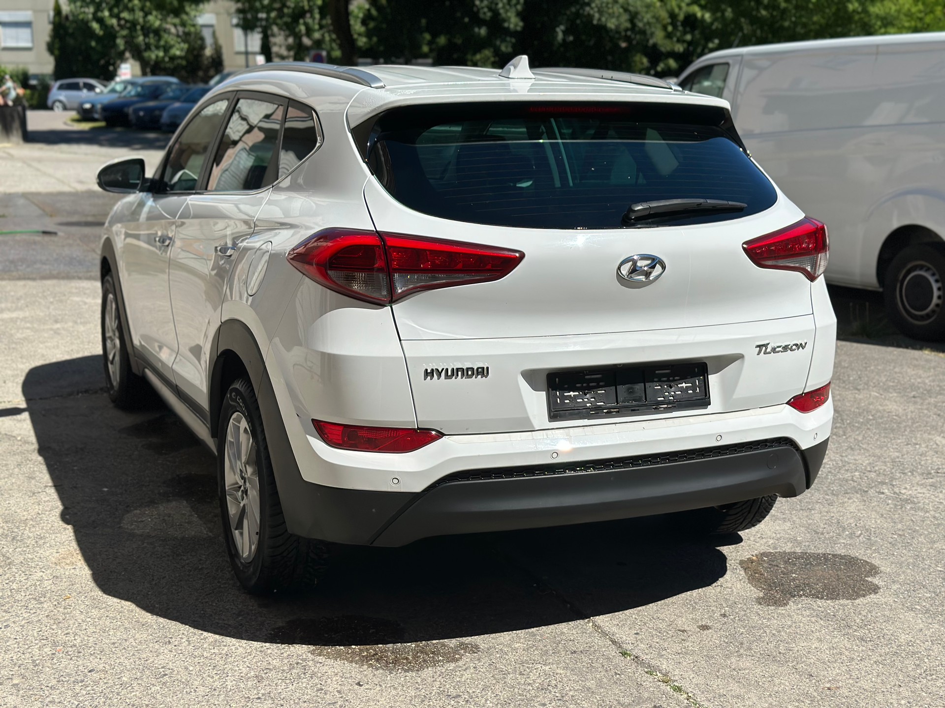 HYUNDAI Tucson 1.7 CRDI Vertex 2WD DTC 7-image-3