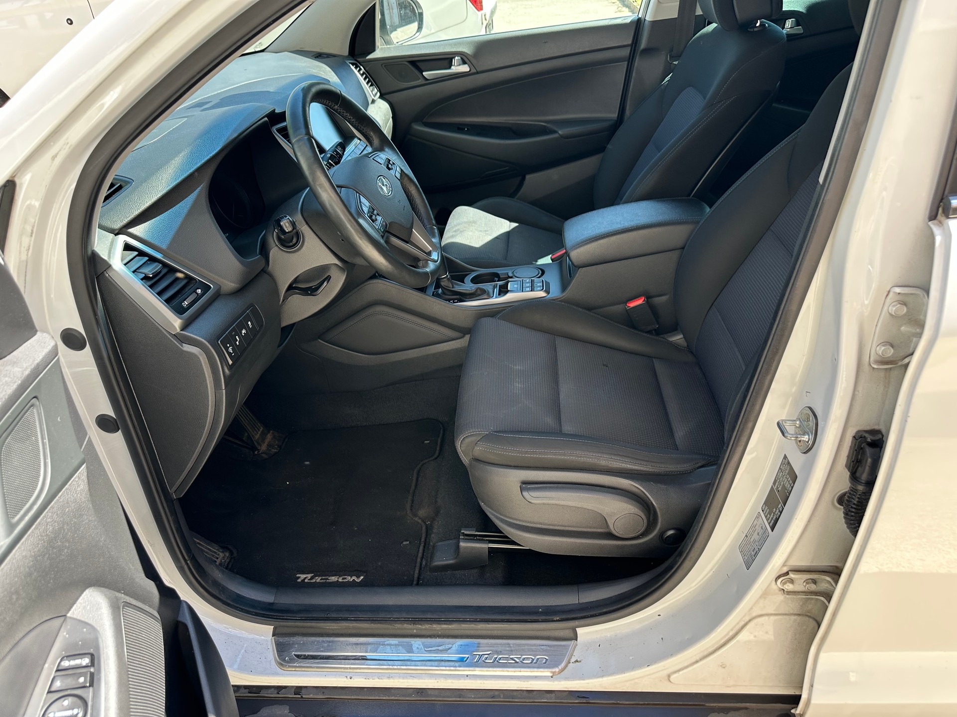 HYUNDAI Tucson 1.7 CRDI Vertex 2WD DTC 7-image-9