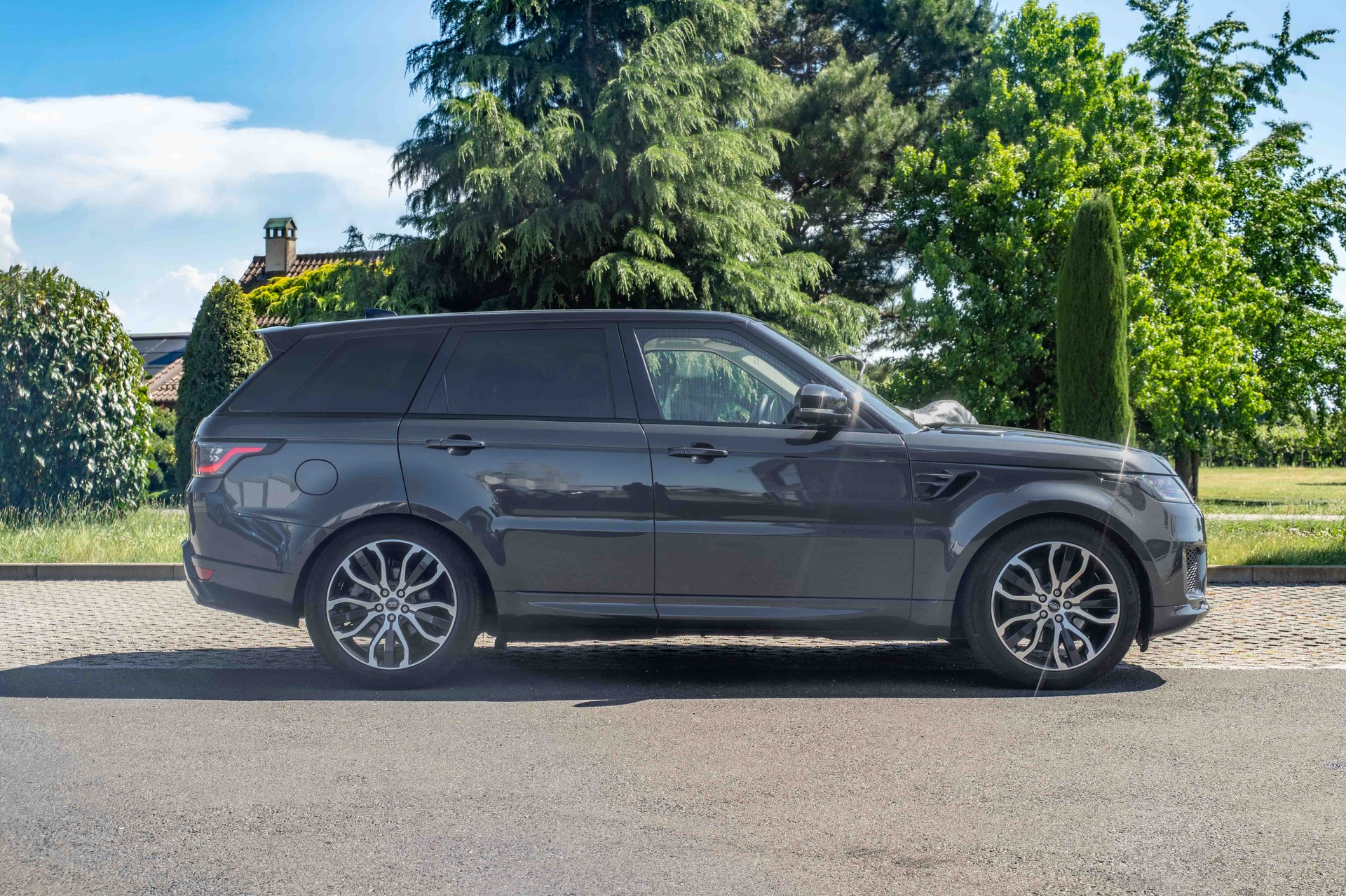 LAND ROVER Range Rover Sport 3.0 SDV6 AB Dynamic Automatic-image-2