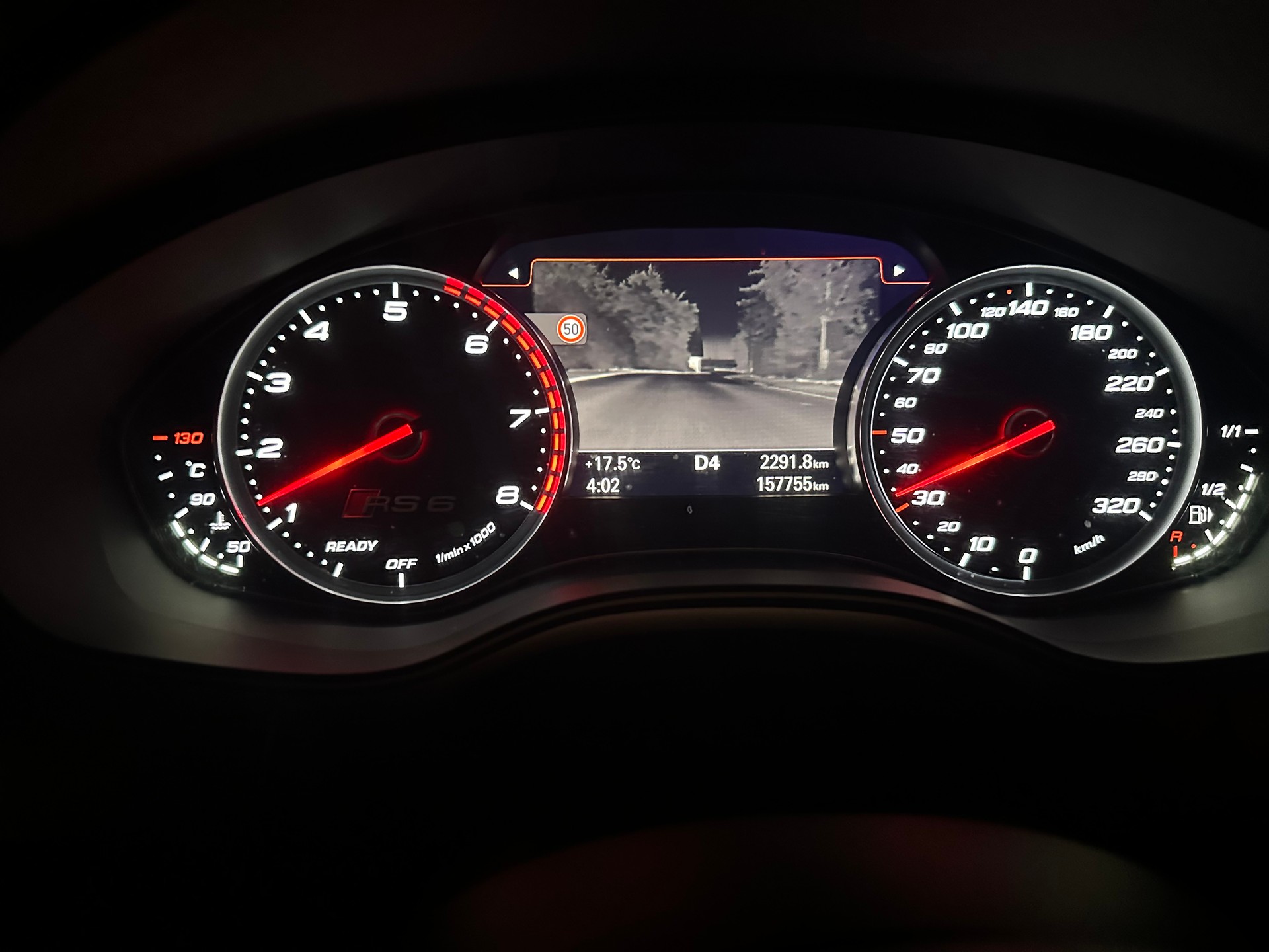 AUDI RS6 Avant 4.0 TFSI V8 performance quattro-image-15