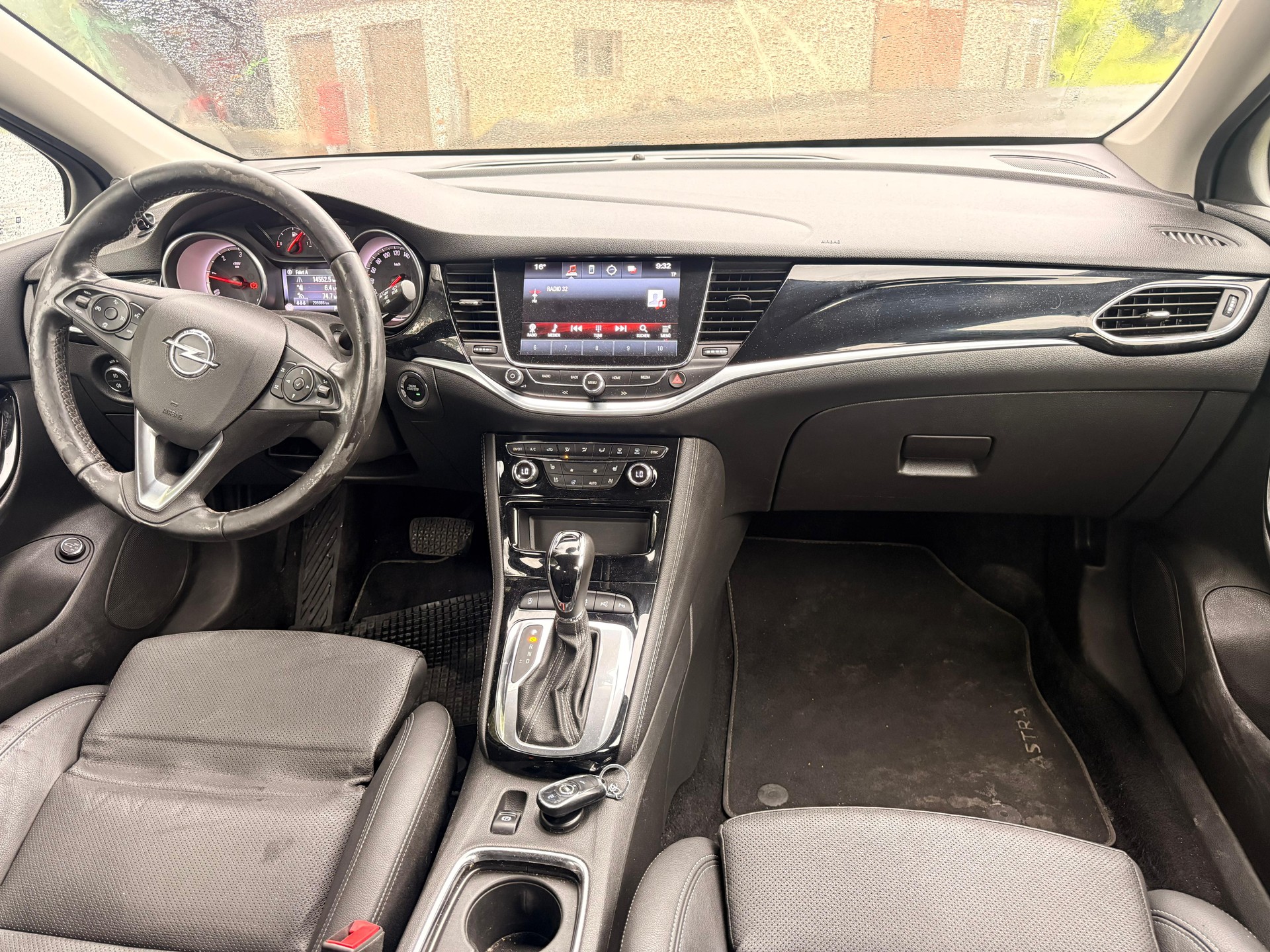 OPEL Astra Sports Tourer 1.6 CDTi Black Edition Automat-image-10
