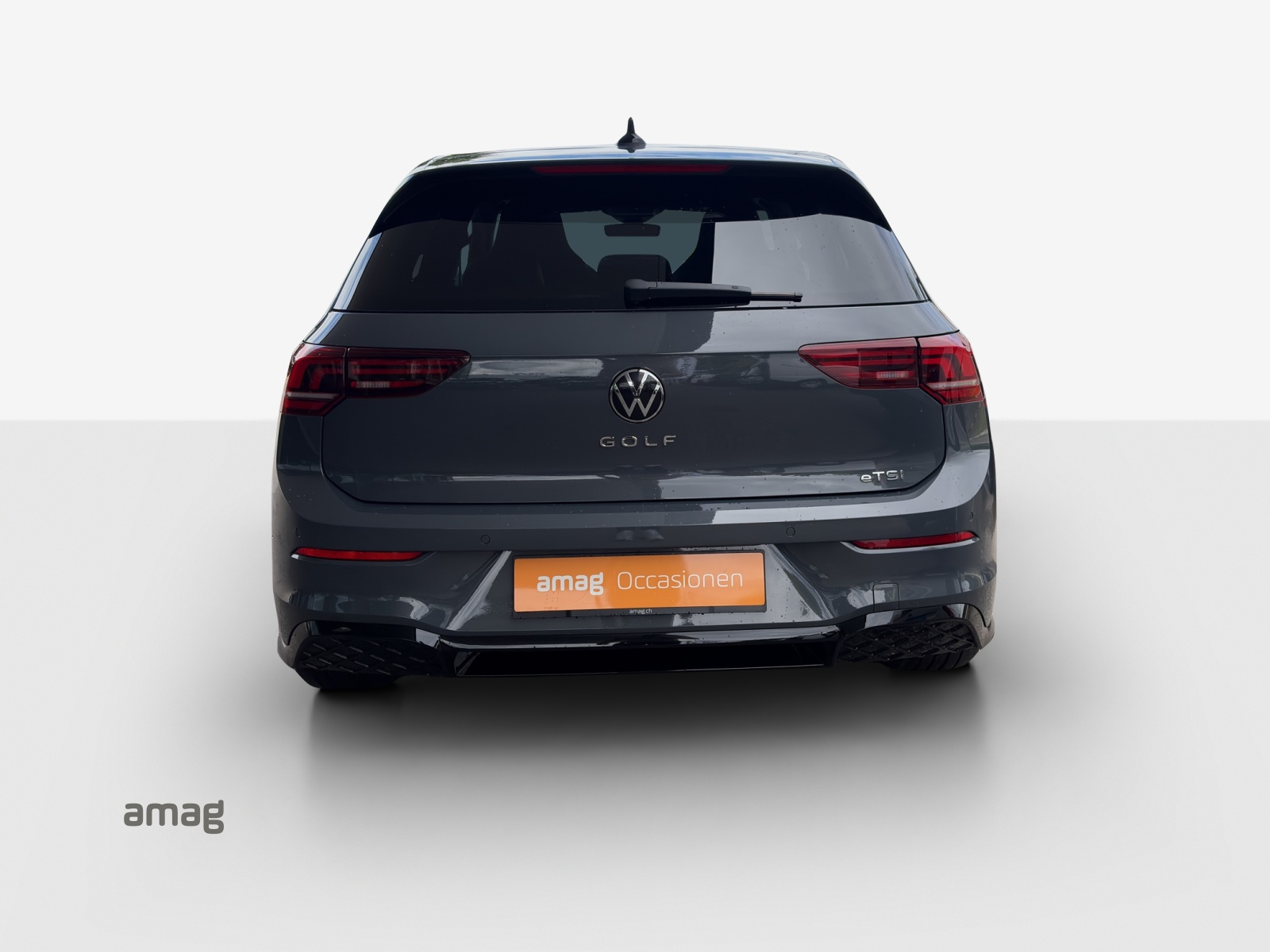 VW Golf 1.5 e TSI mHEV R-Line DSG-image-3