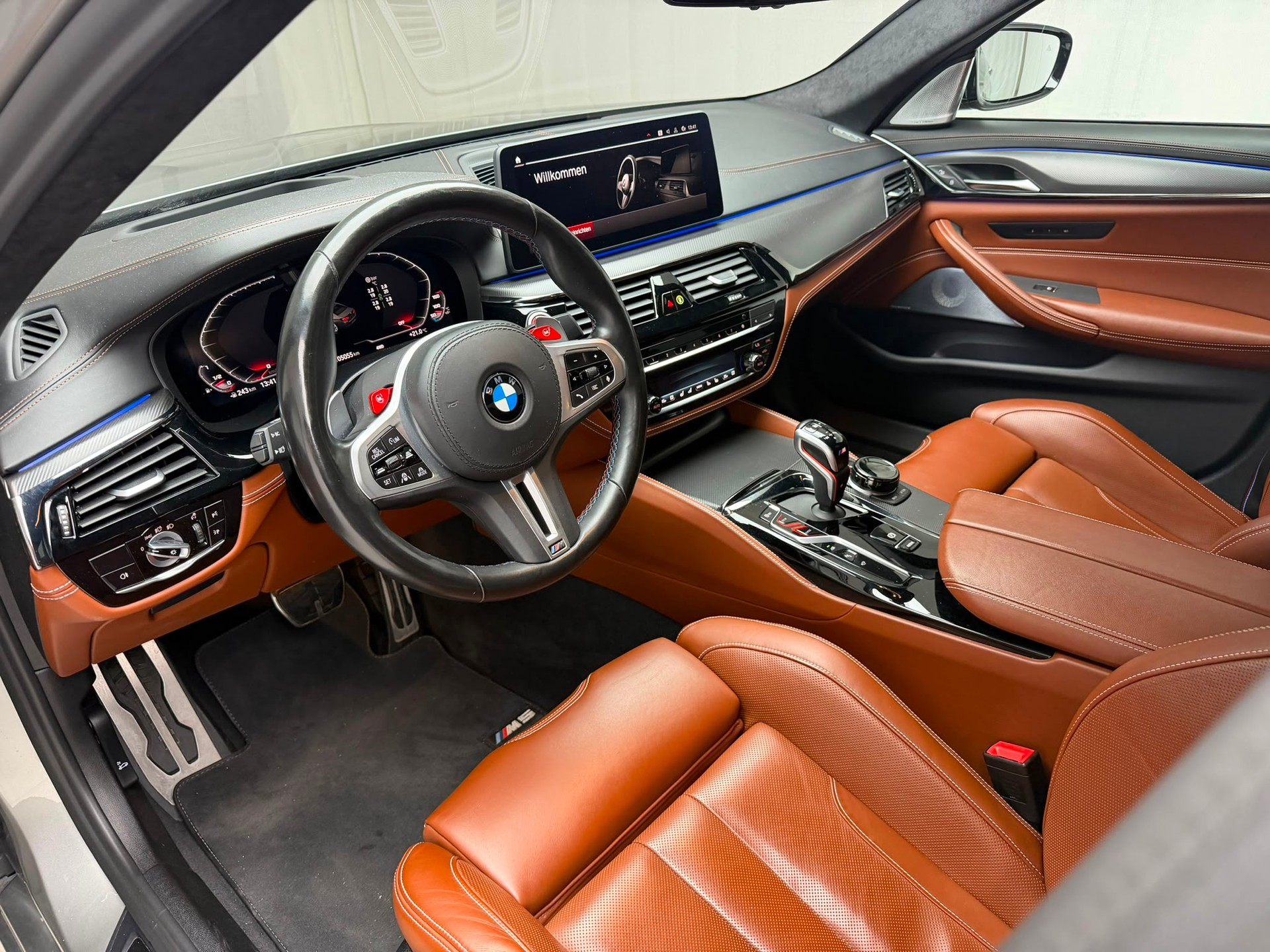 BMW M5 xDrive Competition Drivelogic-image-8