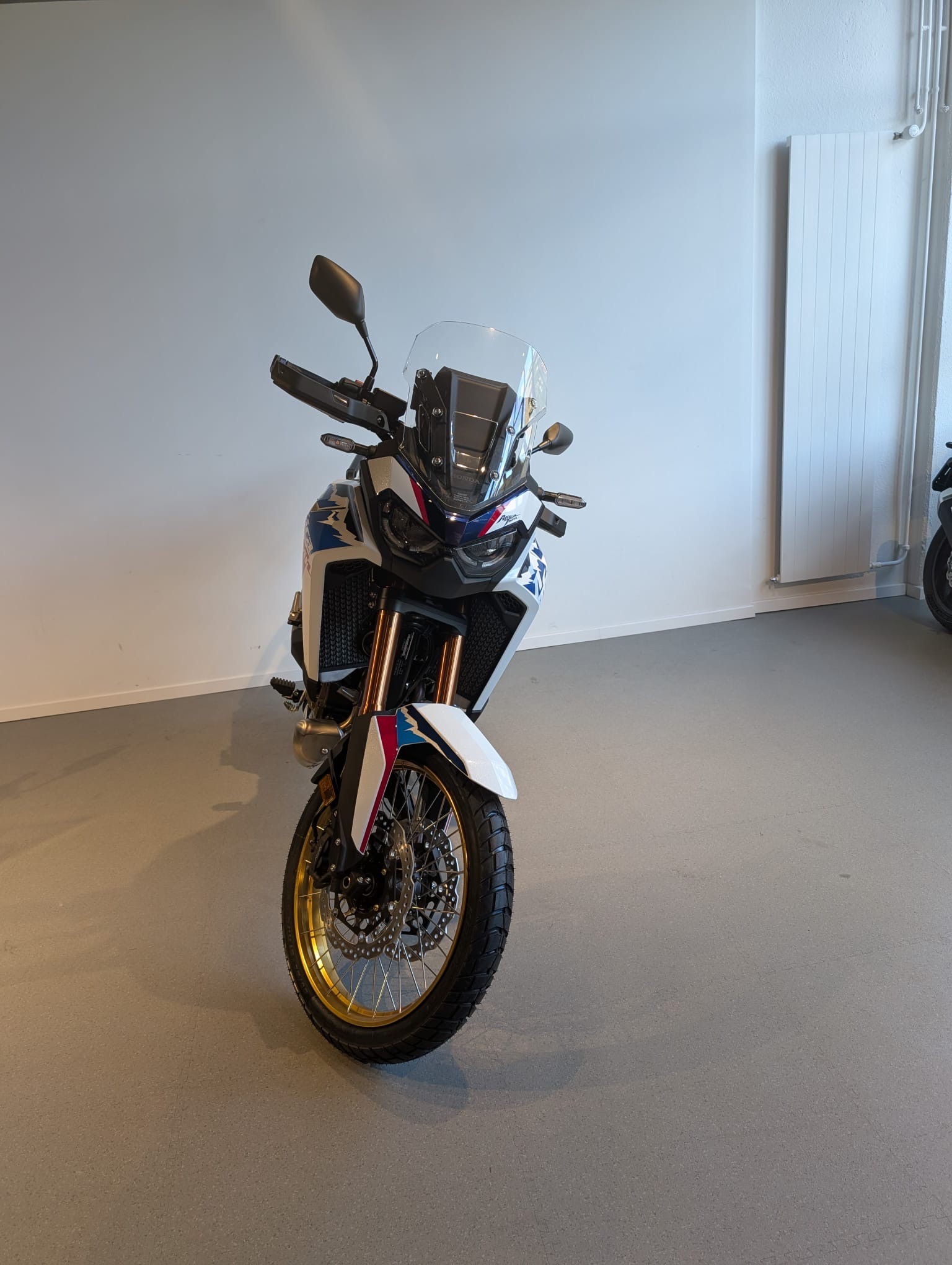 HONDA CRF 1100 Africa Twin-image-7